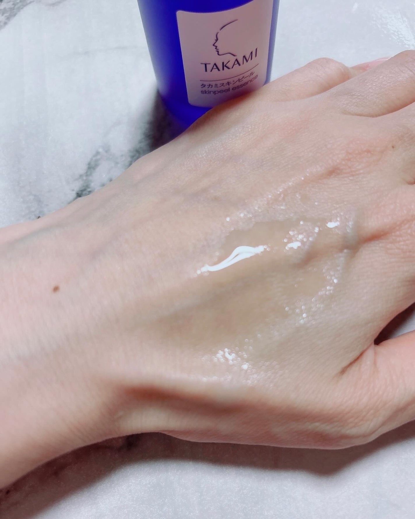 cherry on LIPS 「#PR#タカミタカミより商品提供いただきました。💙タカミスキン..」(4枚目)