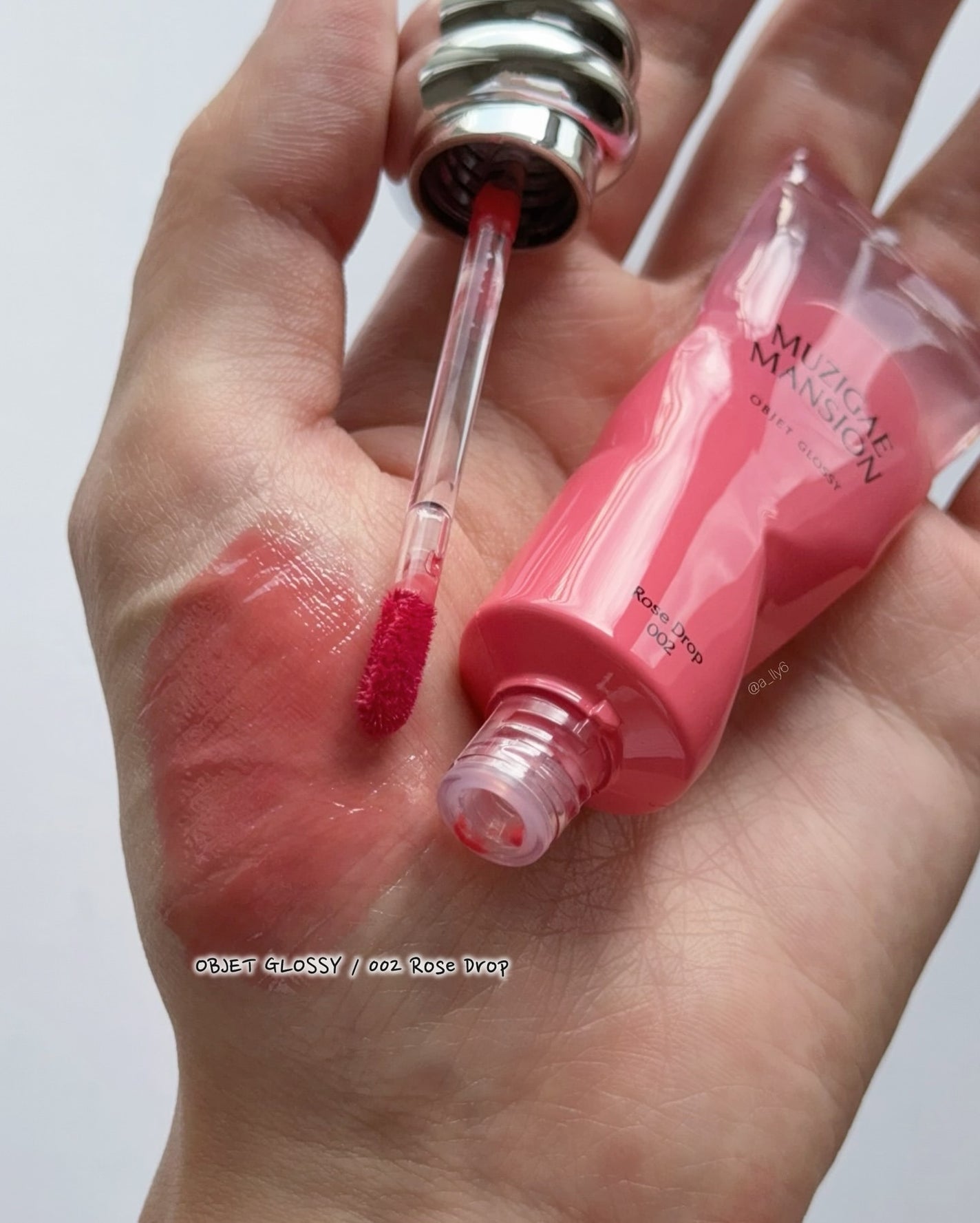 オブジェ グロッシー/MUZIGAE MANSION/リップグロスを使ったクチコミ(3枚目)