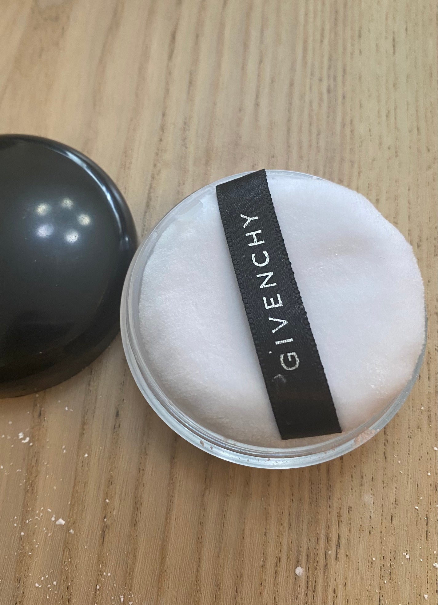 プリズム・リーブル/GIVENCHY/ルースパウダーを使ったクチコミ(3枚目)