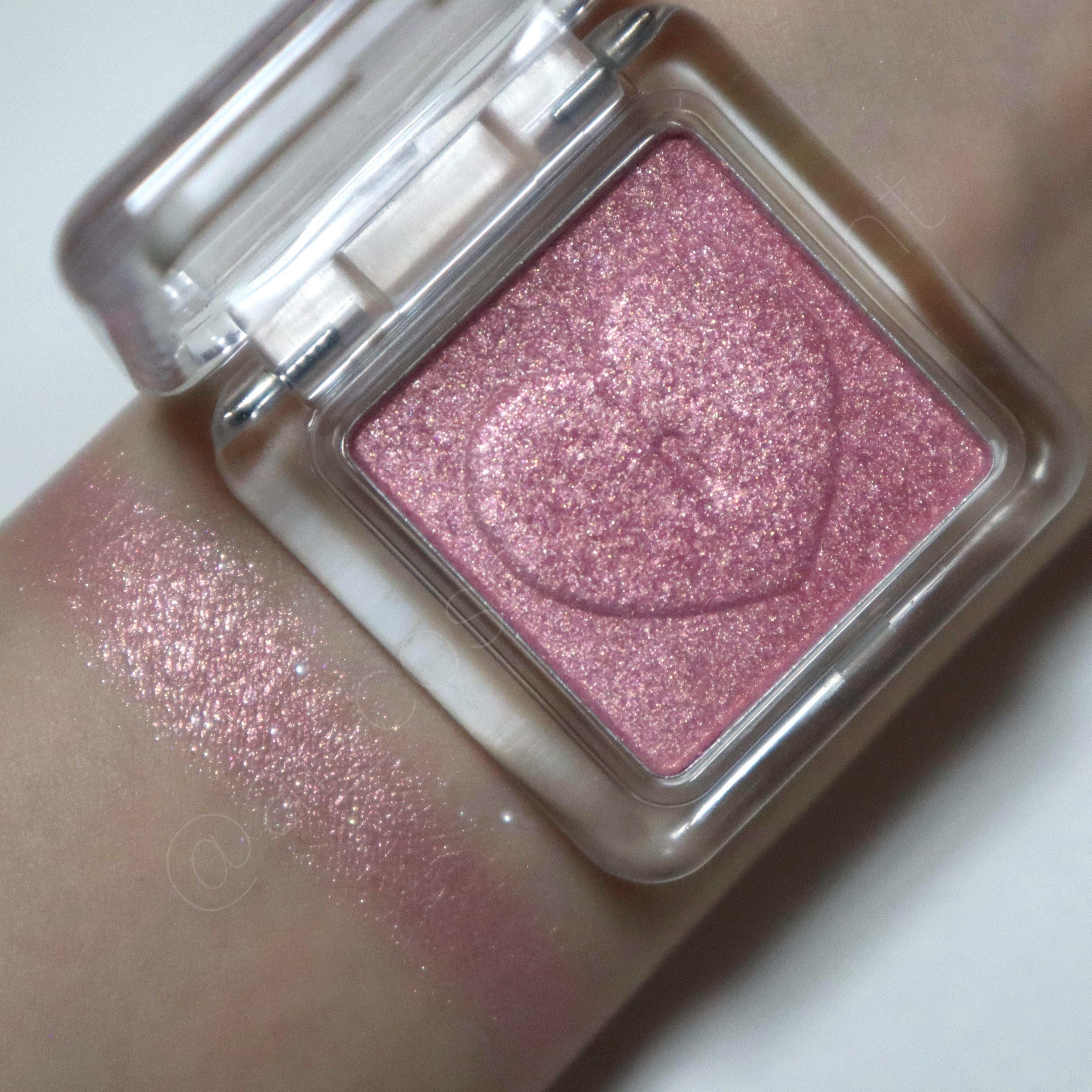 ハート ポケット シングル/PERIPERA/単色アイシャドウを使ったクチコミ（3枚目）