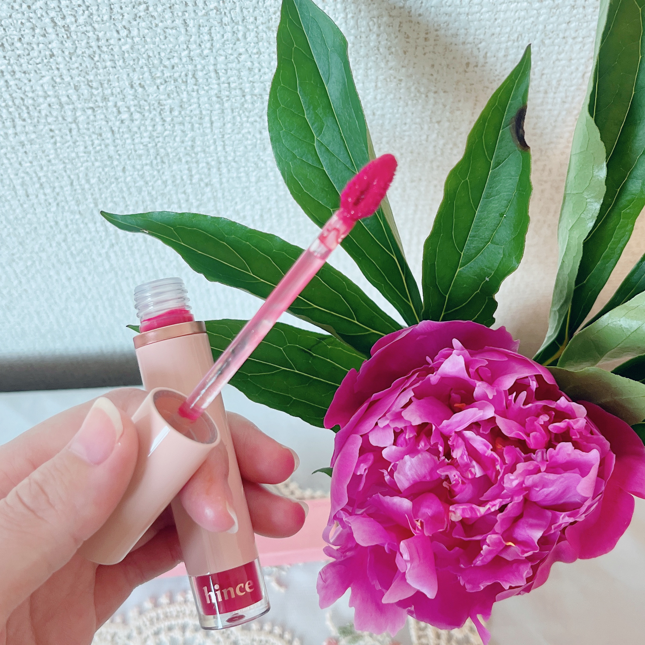 ムードインハンサーウォーターリキッドグロウ W012 チェリッシュド/hince/口紅を使ったクチコミ（2枚目）