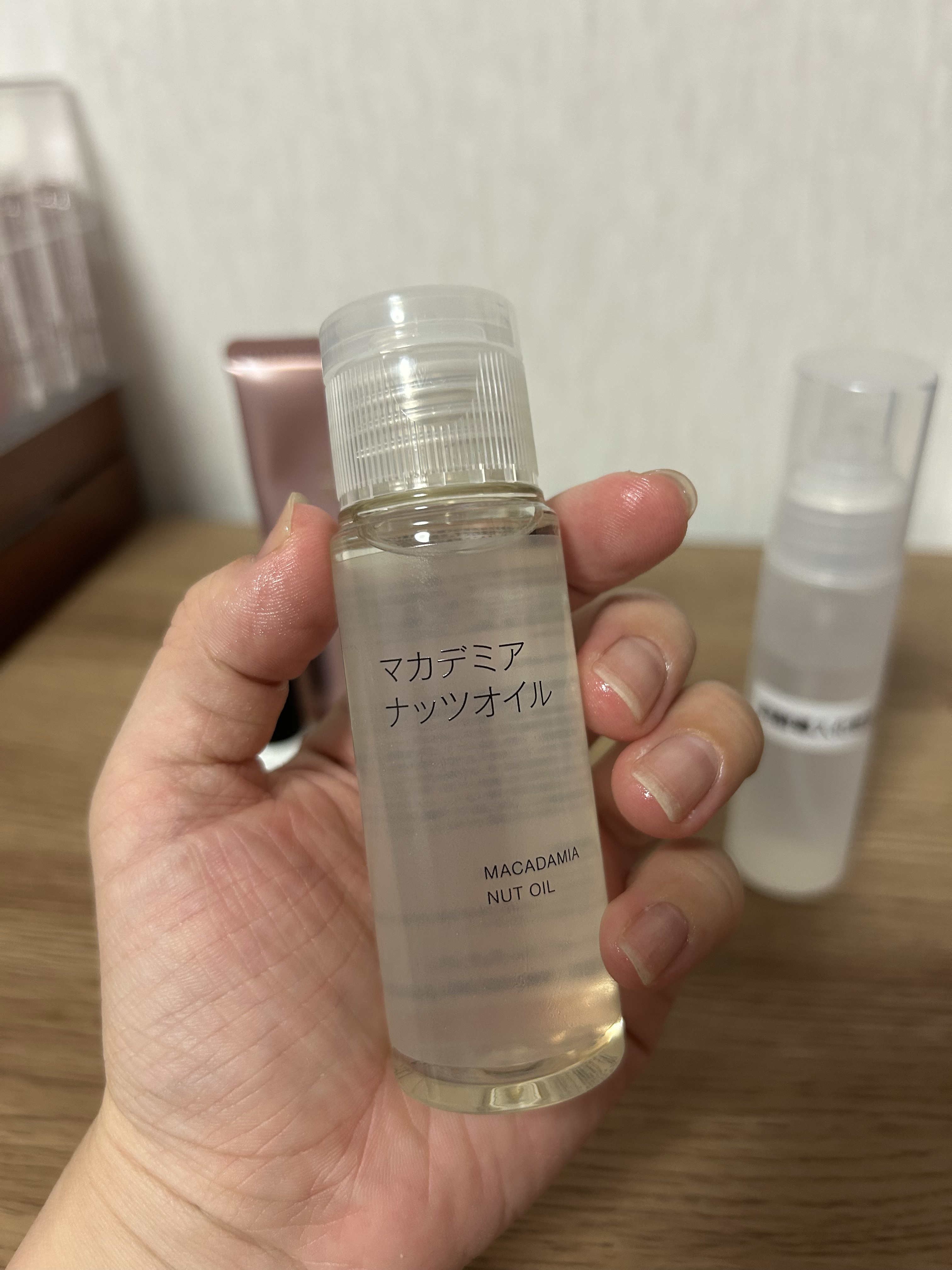 マカデミアナッツオイル/無印良品/フェイスオイルを使ったクチコミ（1枚目）