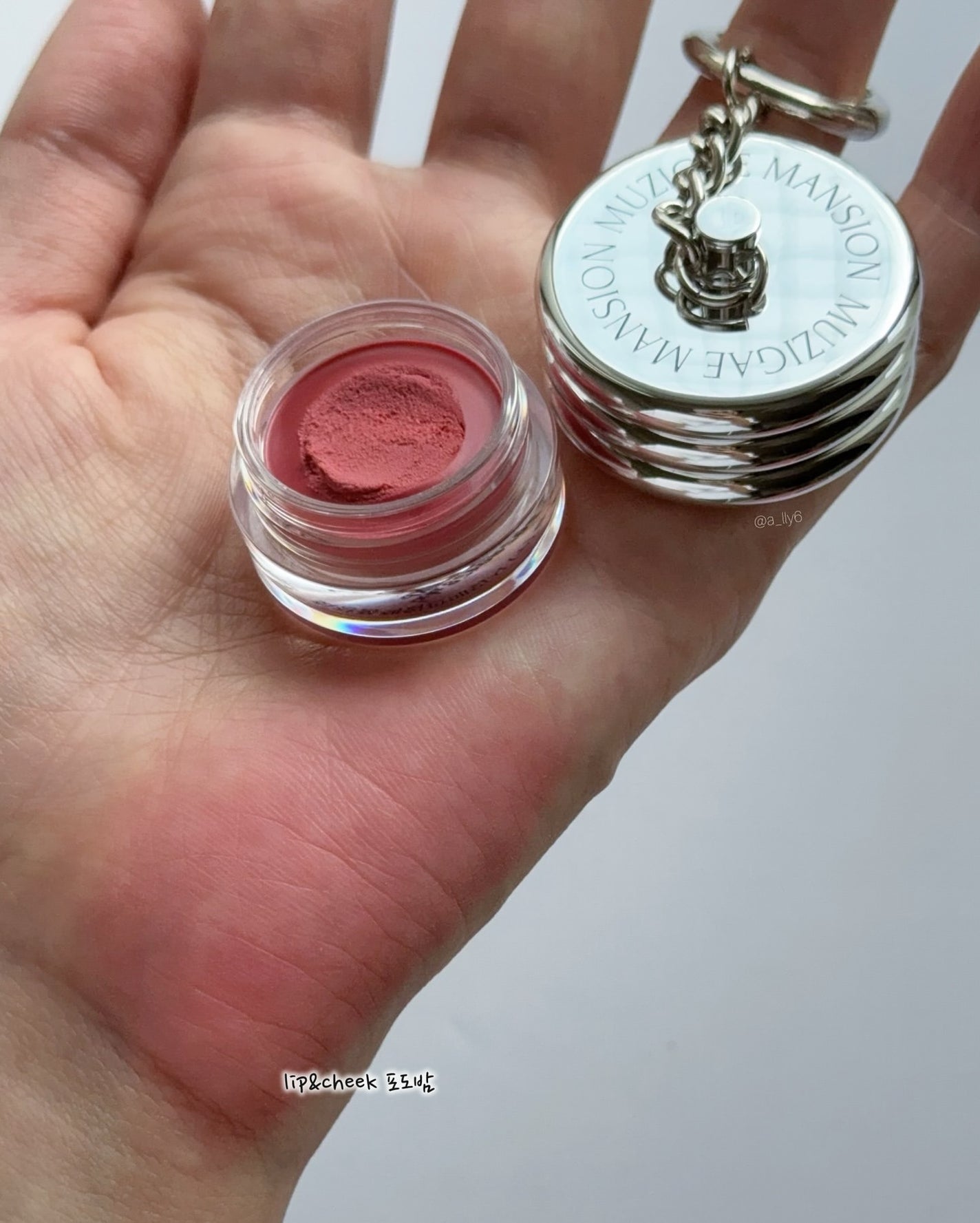 オブジェ グロッシー/MUZIGAE MANSION/リップグロスを使ったクチコミ(4枚目)