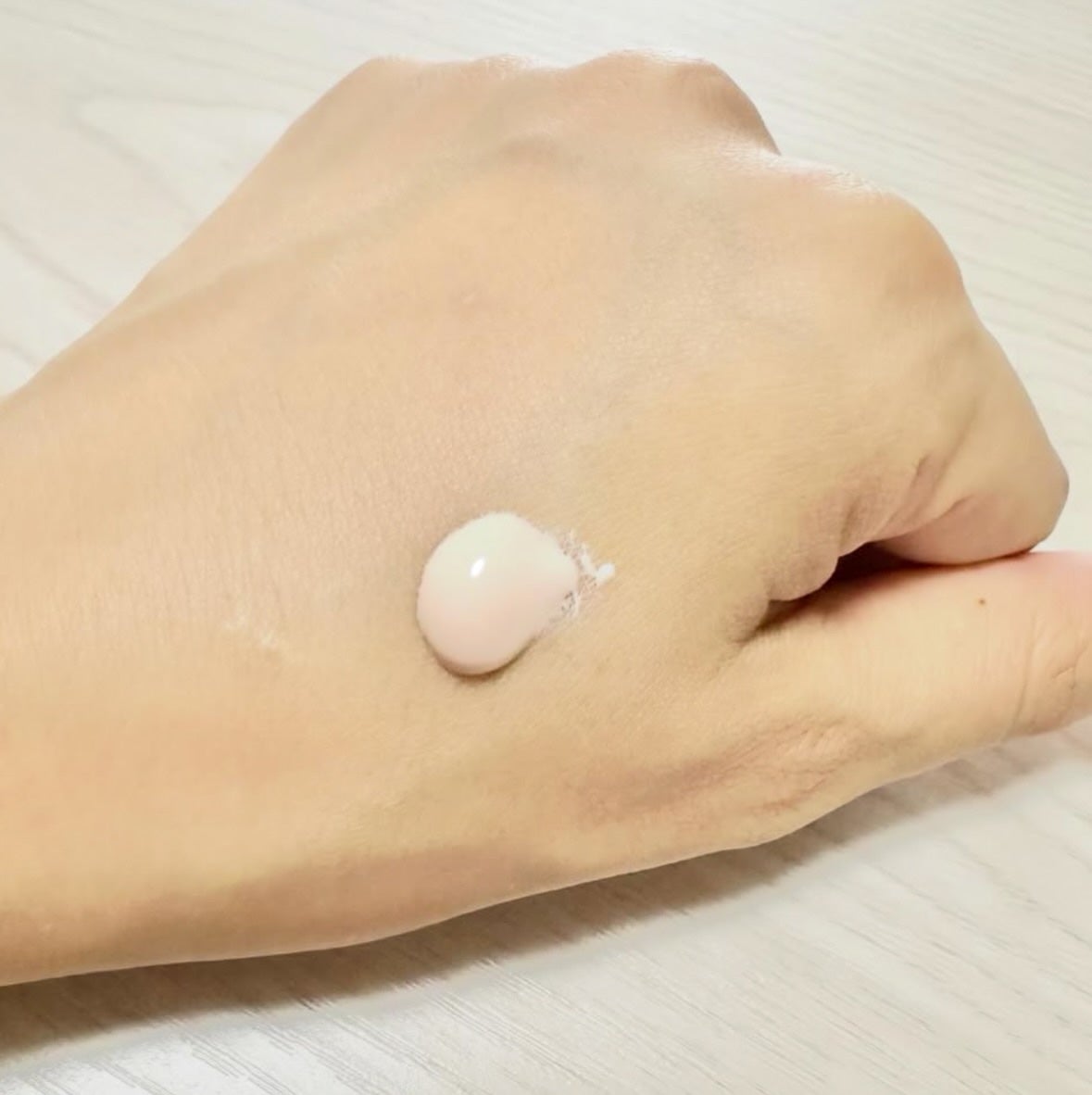 ウォータフルトーンアップサンクリーム/ダルバ/日焼け止めクリームを使ったクチコミ(3枚目)