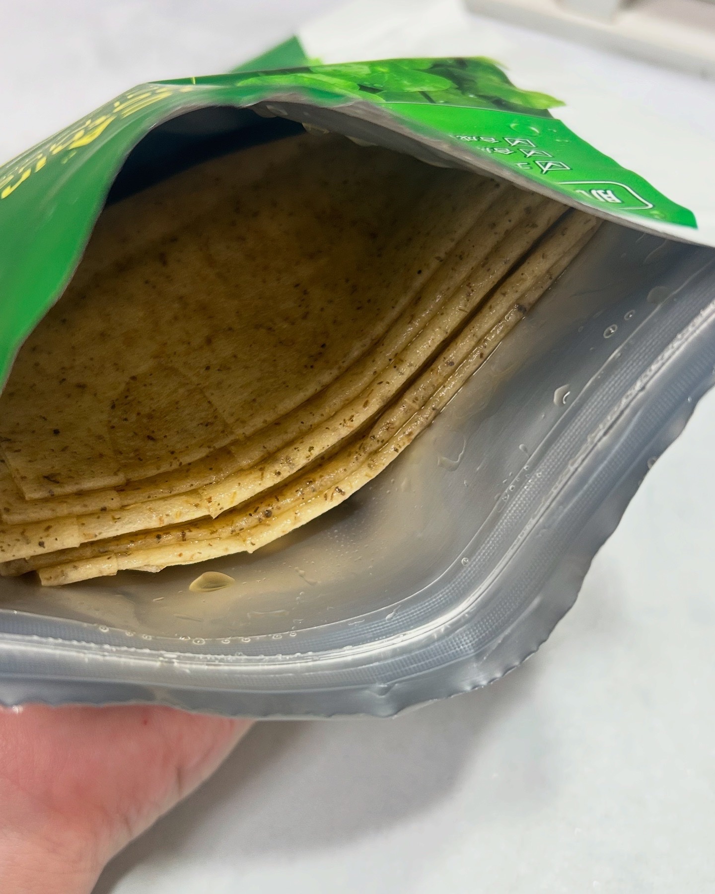 ツボクサスージングハイドロヨモギマスク/LIALUSTER/シートマスク・パックを使ったクチコミ（2枚目）