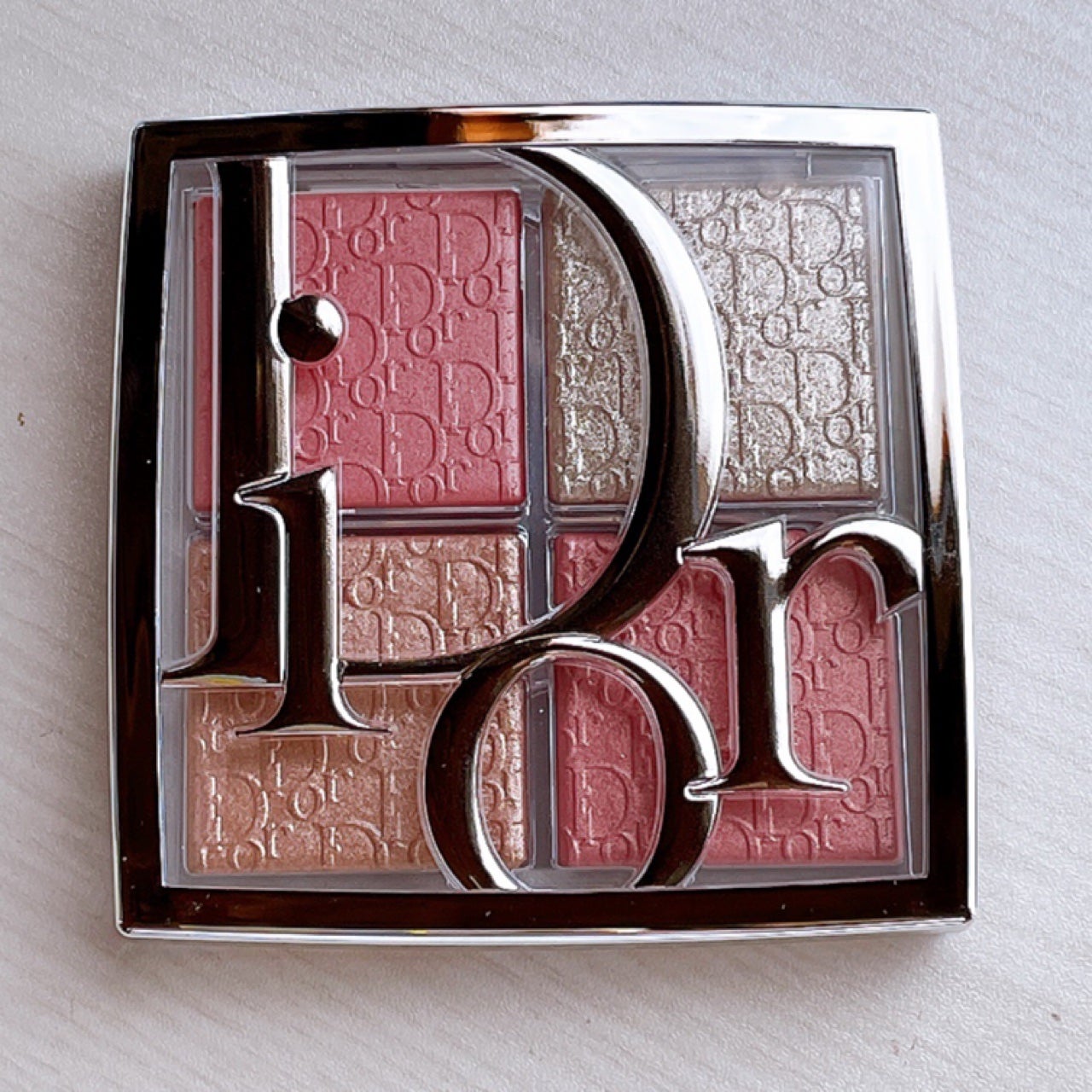 ディオール バックステージ フェイス グロウ パレット/Dior/ハイライトを使ったクチコミ(2枚目)