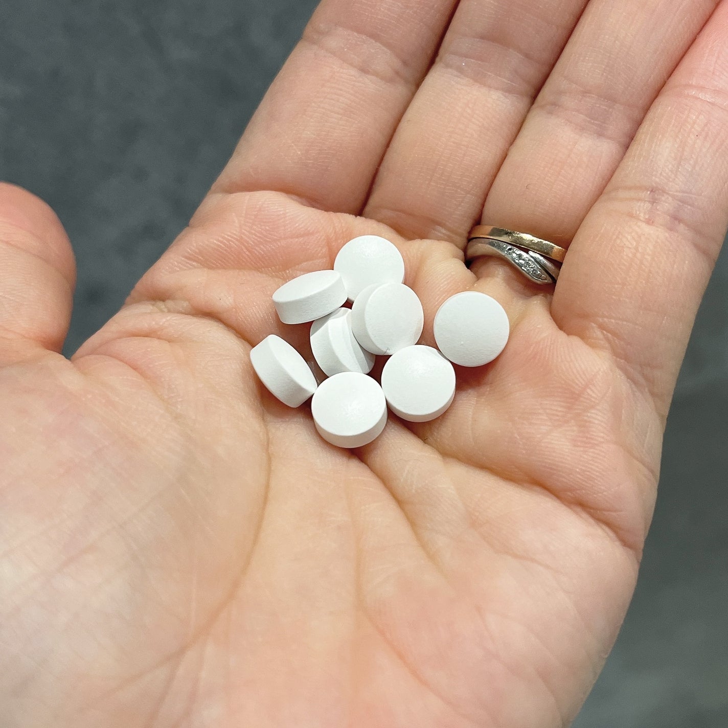 sirohada Premium/sirohada/美容サプリメントを使ったクチコミ(3枚目)