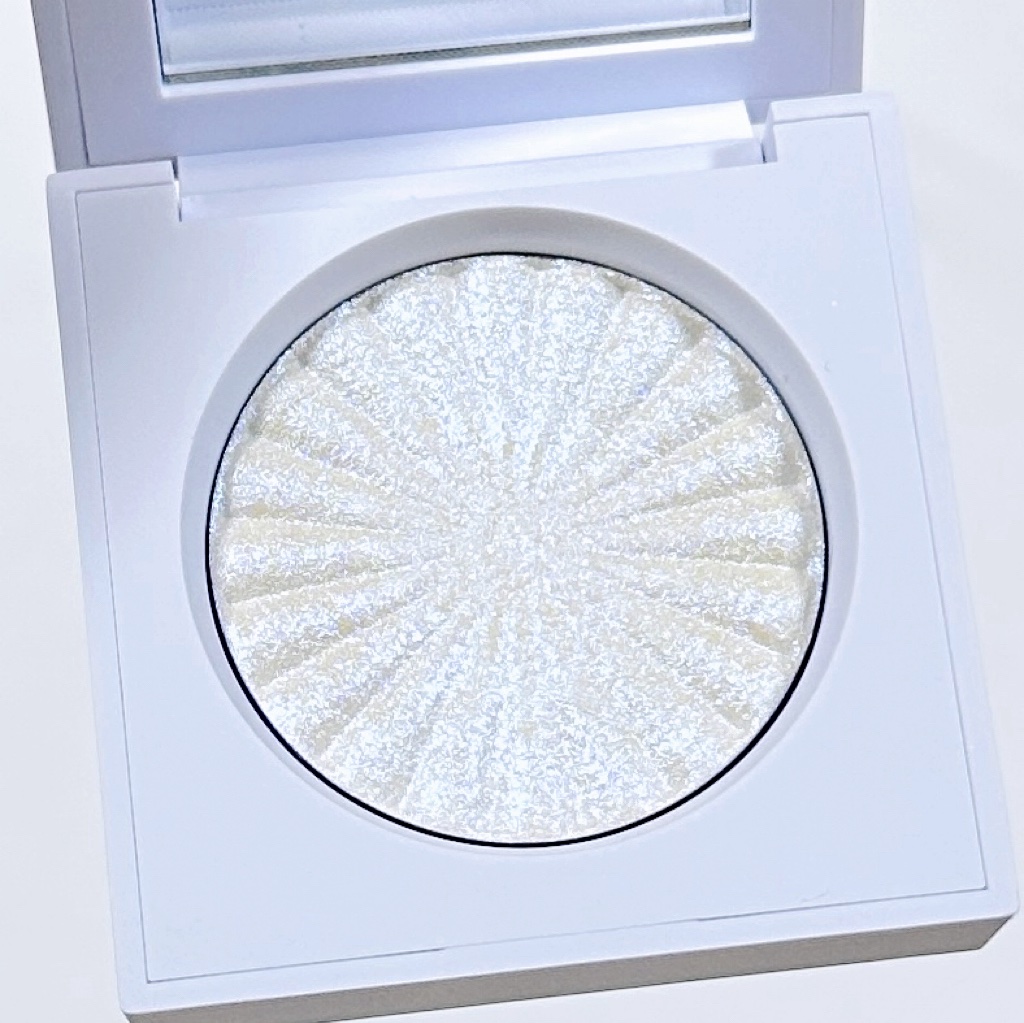 OFRA mini Highlighter Space Baby/Ofra Cosmetics/パウダーハイライトを使ったクチコミ（3枚目）