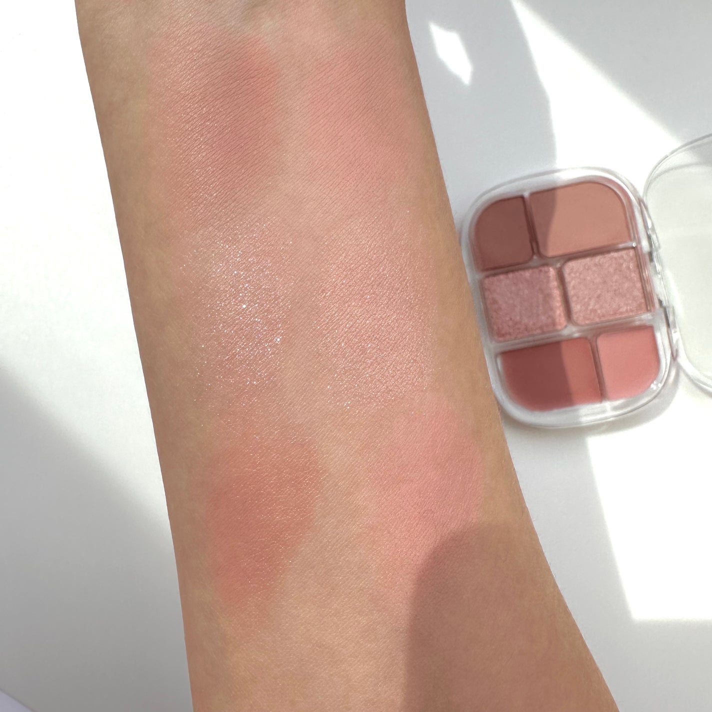 ソフトシアーマルチパレット/wakemake/アイシャドウパレットを使ったクチコミ(3枚目)