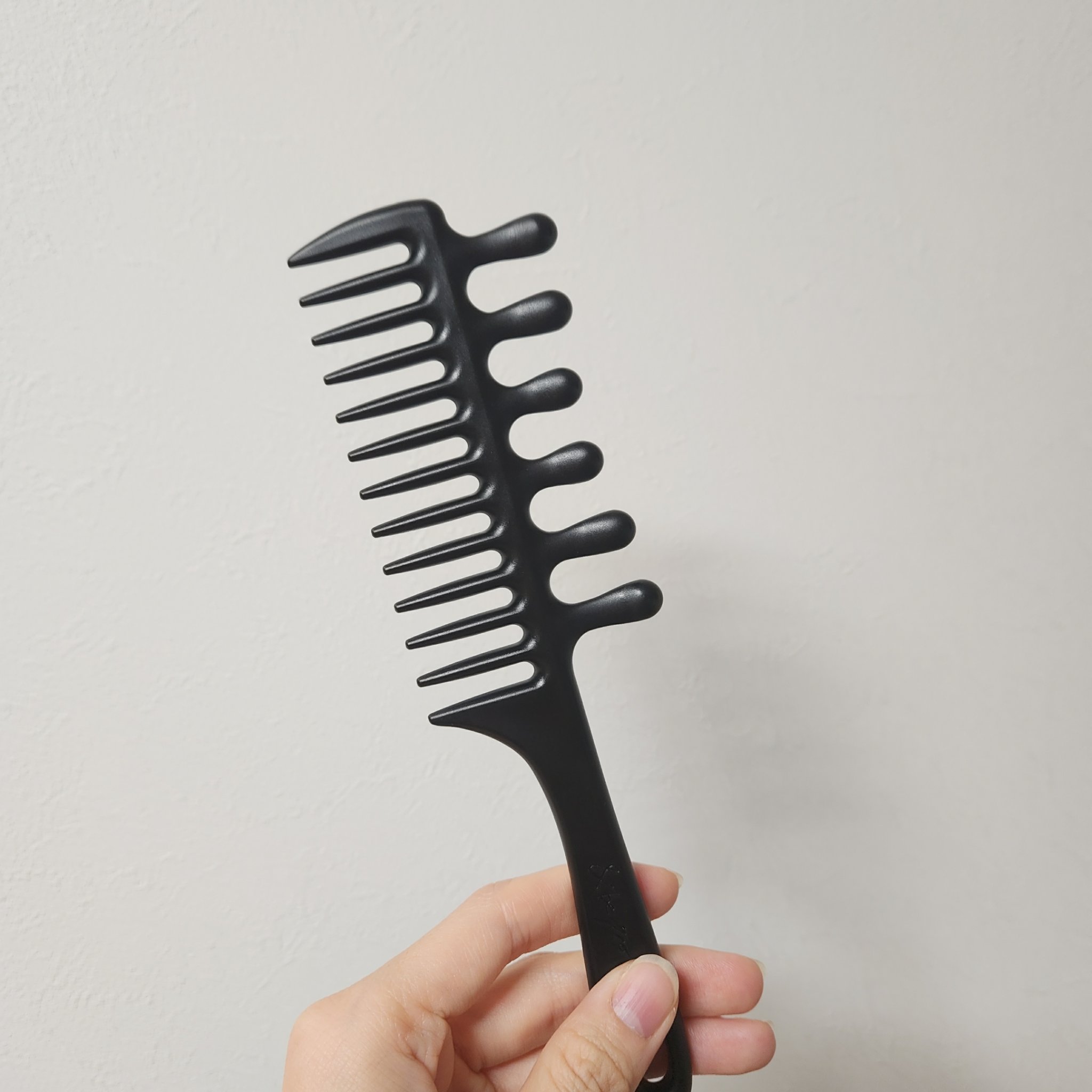 ＆be ＆be ジャンボコームのクチコミ「使用レポ✨️＆be ジャンボコームです。

SNSでバズってて、
半年間くらい愛用中！

眼精.....」（1枚目）