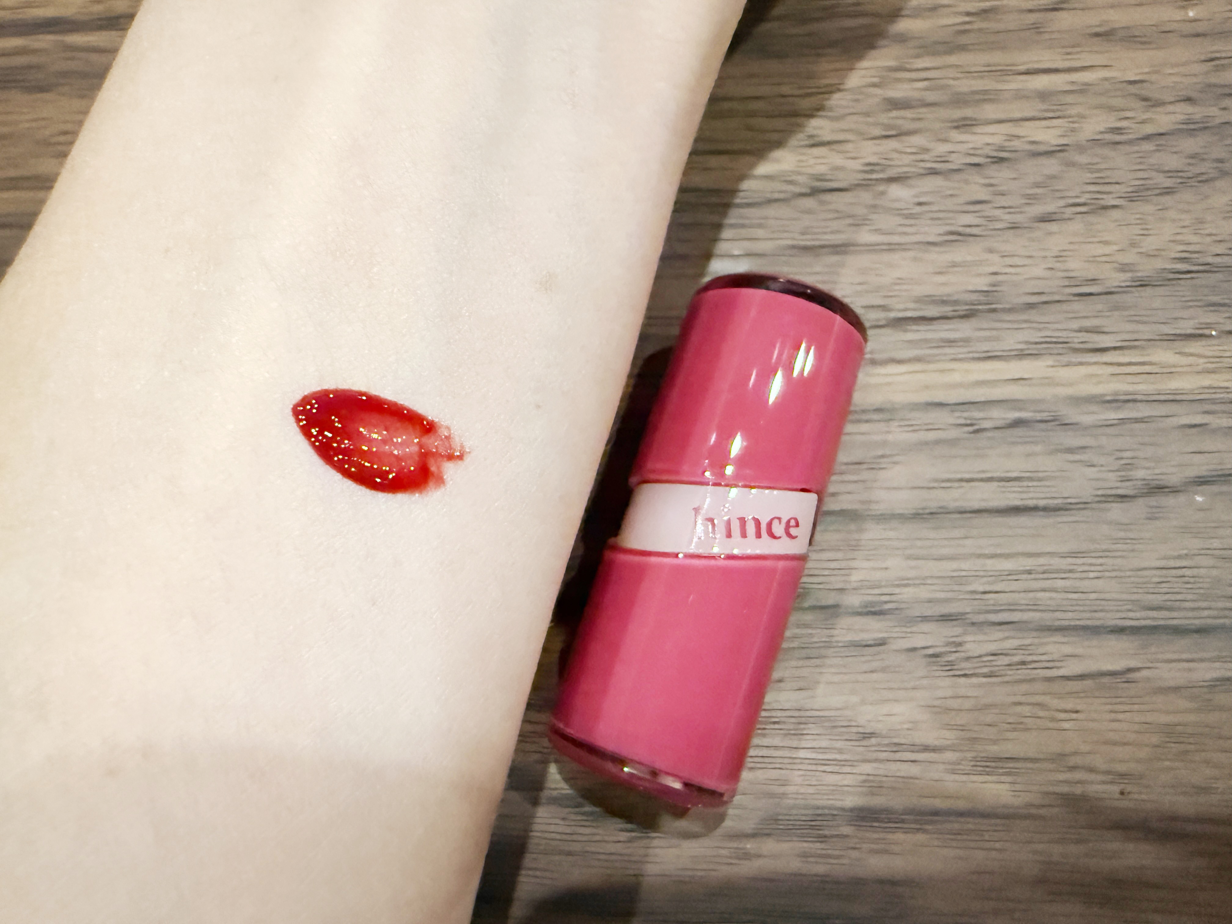 ロウグロウジェルティント R007 チル/hince/リップティントを使ったクチコミ（3枚目）