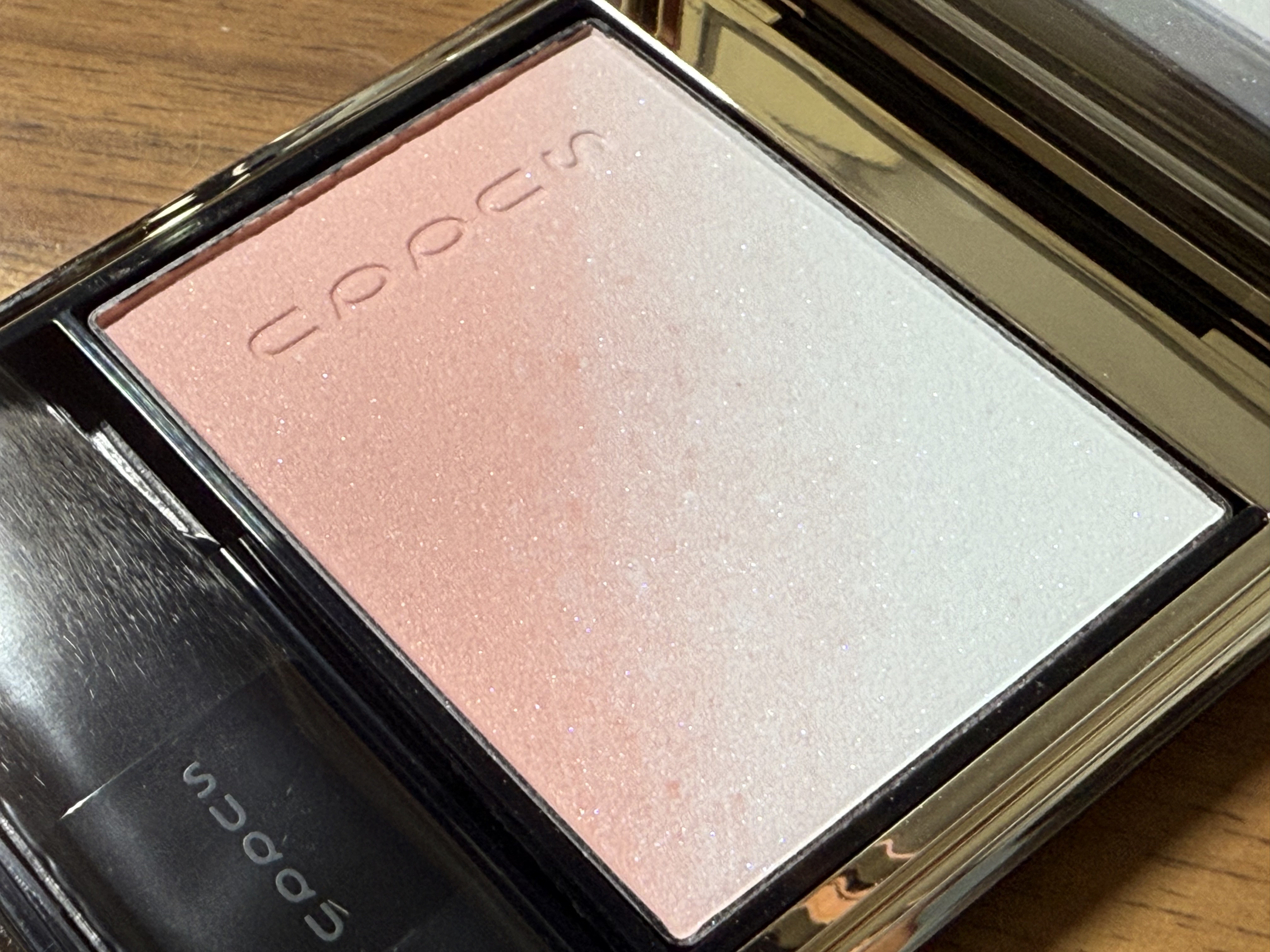 ブラーリング カラー ブラッシュ/SUQQU/パウダーチークを使ったクチコミ（1枚目）