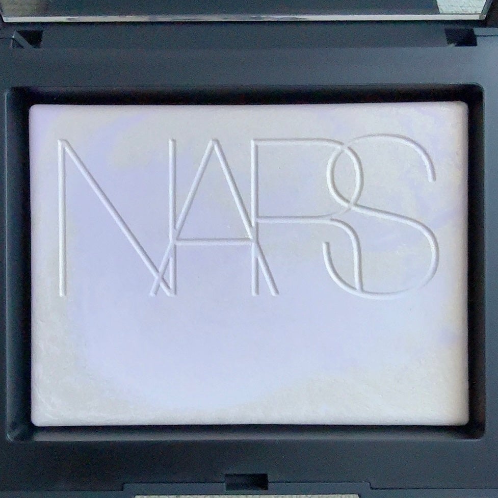 ライトリフレクティング プリズマティックパウダー/NARS/プレストパウダーを使ったクチコミ(2枚目)