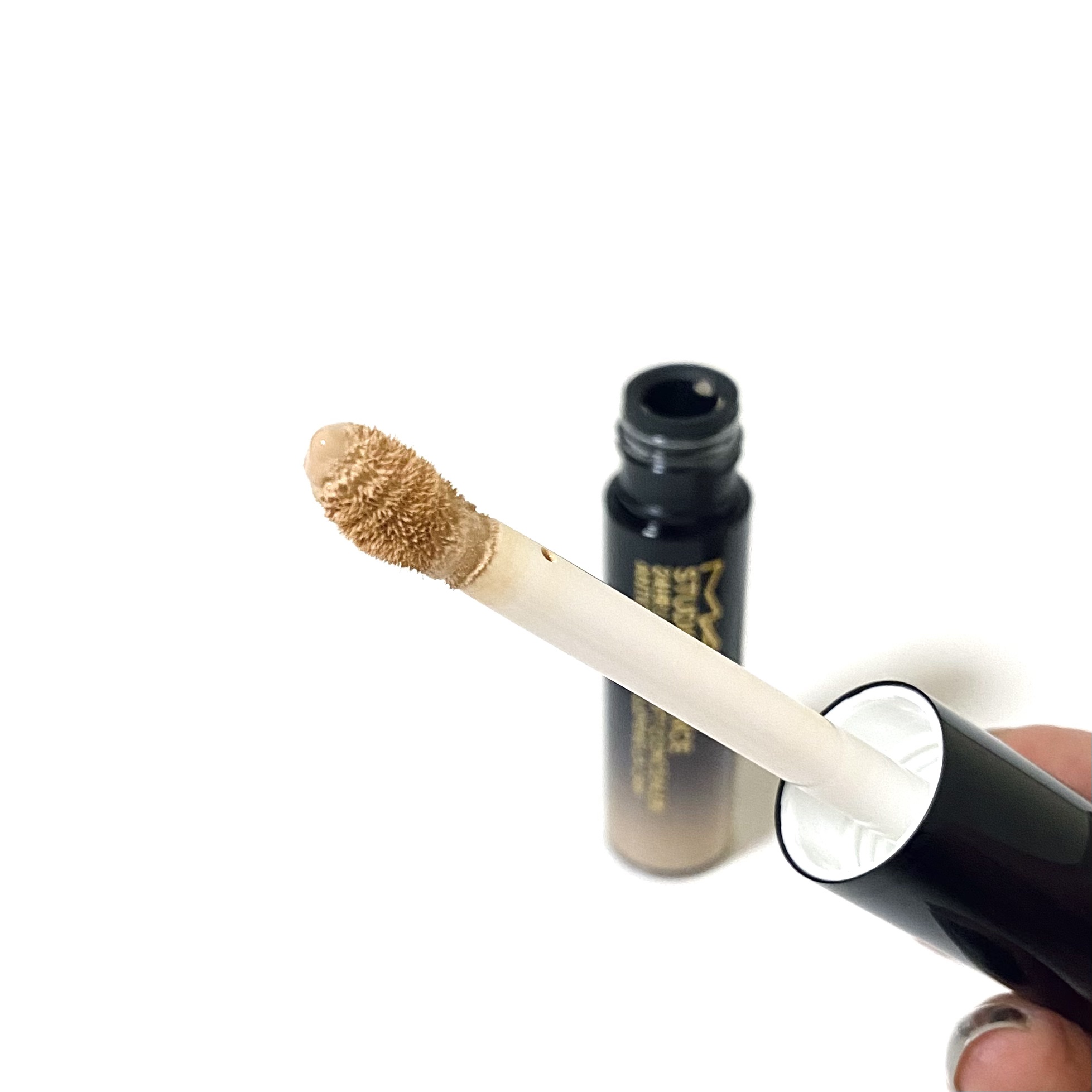 スタジオ ラディアンス 24 ルミナス コンシーラー/M・A・C/リキッドコンシーラーを使ったクチコミ（3枚目）