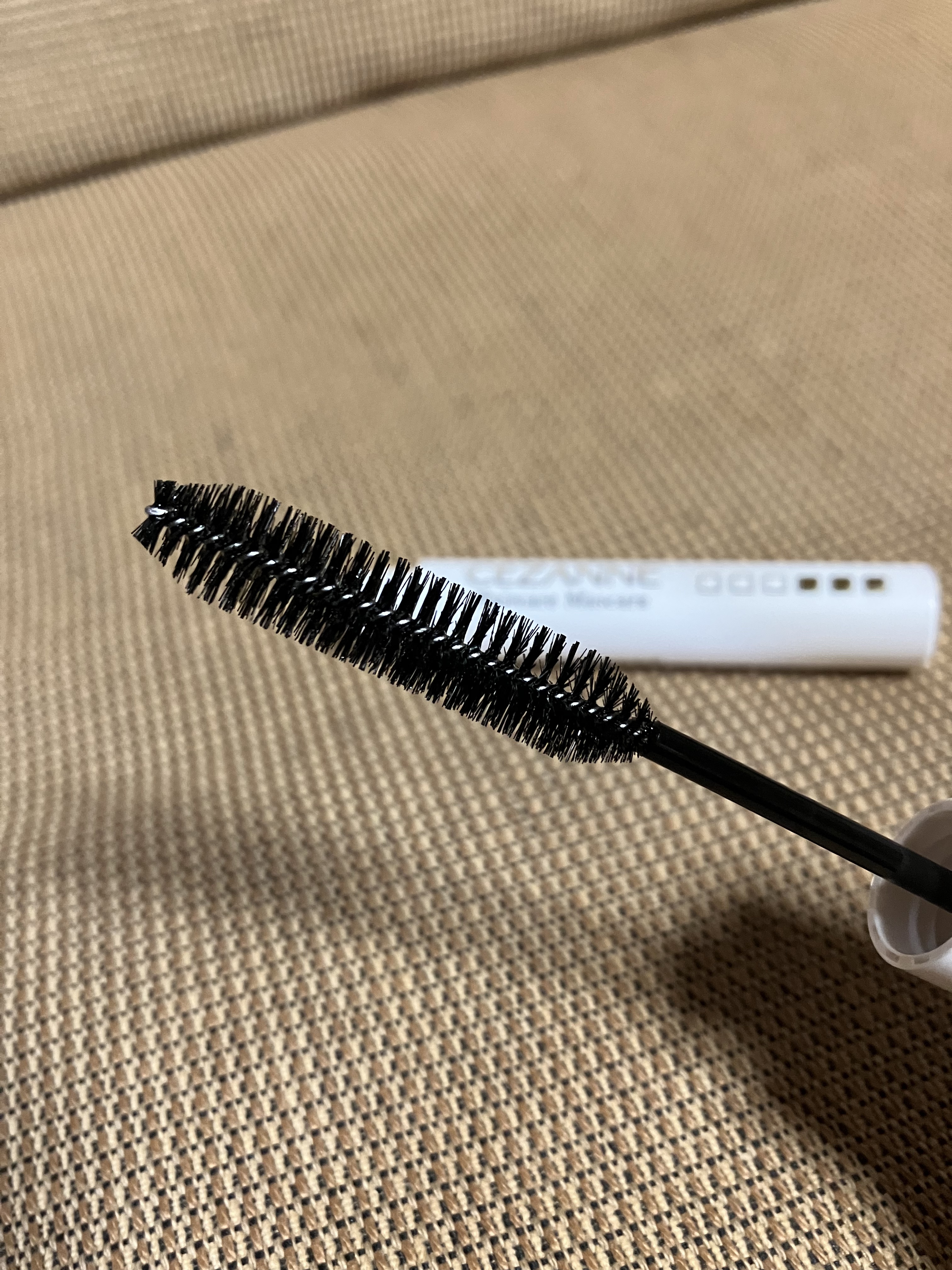 ヘアケアマスカラ 00クリア/CEZANNE/ヘアジェルを使ったクチコミ（2枚目）