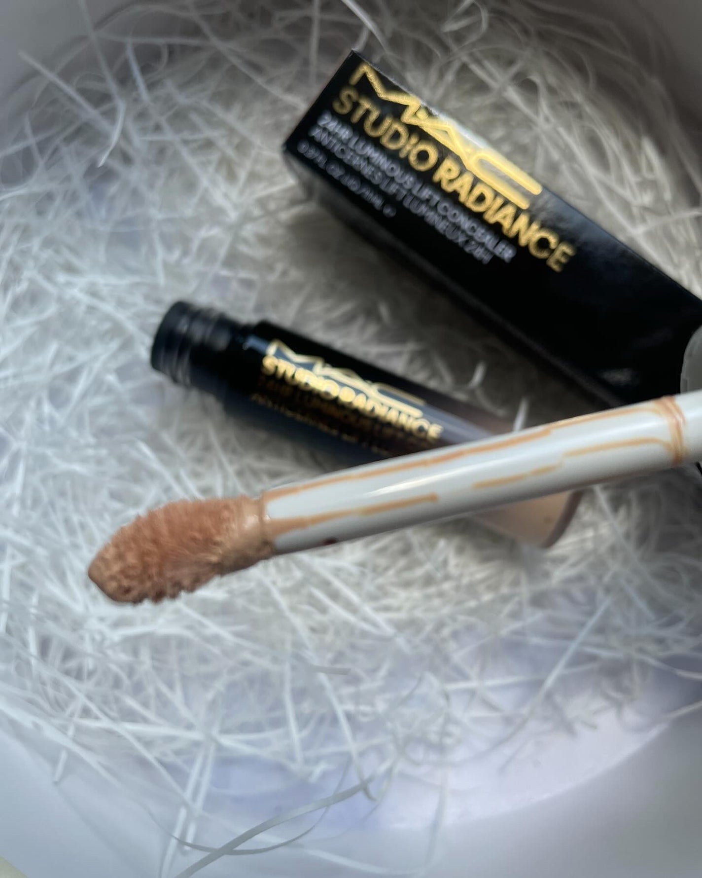 スタジオ ラディアンス 24 ルミナス コンシーラー/M・A・C/リキッドコンシーラーを使ったクチコミ(3枚目)