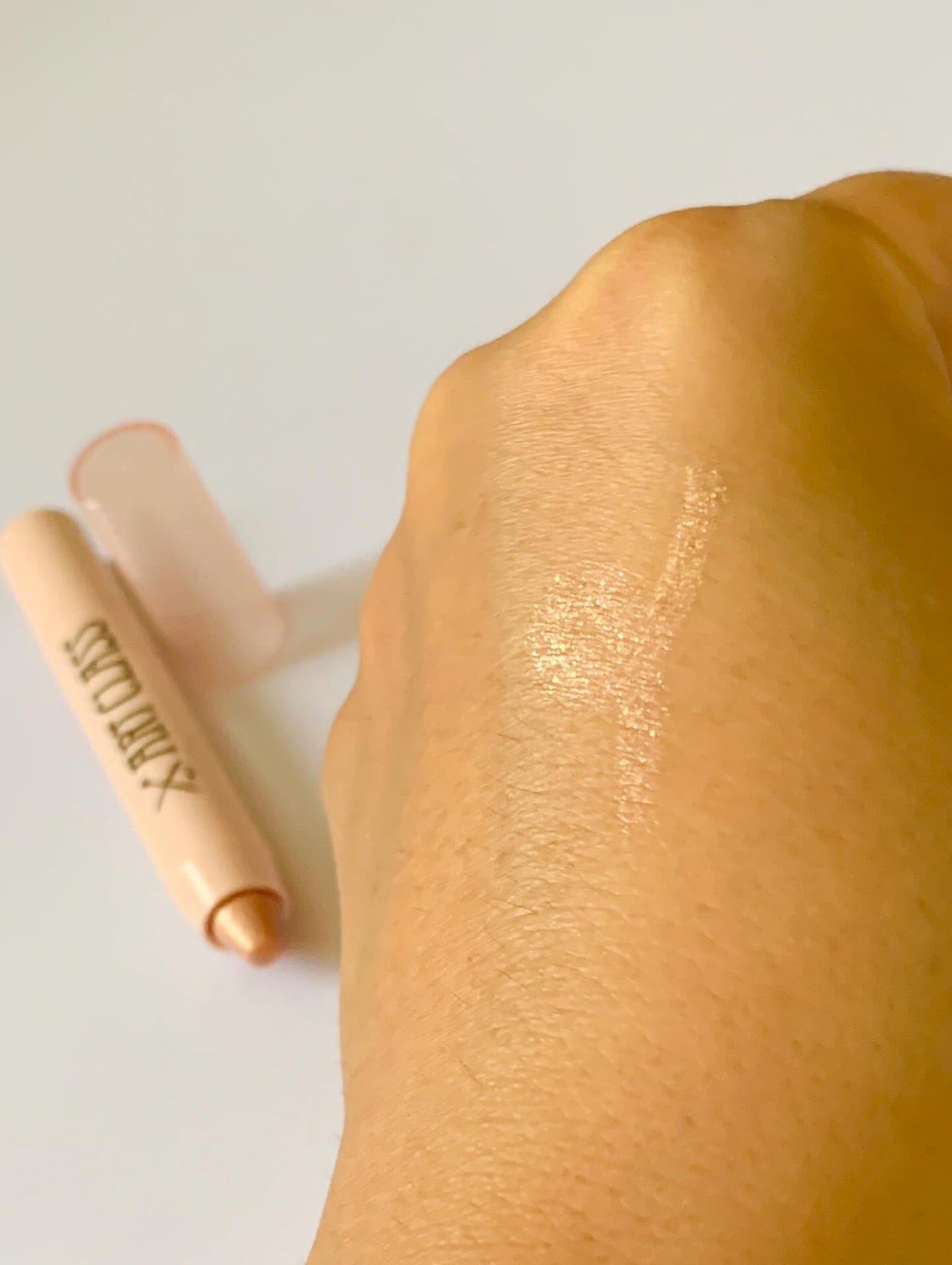 アートクラス アイグリッツ/too cool for school/スティックアイシャドウを使ったクチコミ(2枚目)