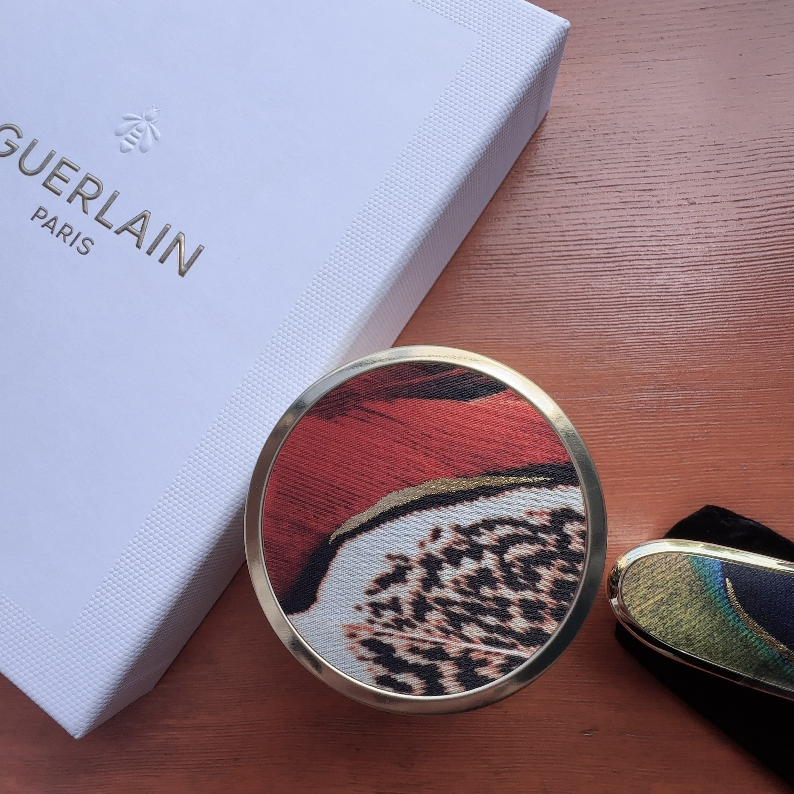 メテオリット ビーユ/GUERLAIN/フェイスパウダーを使ったクチコミ（1枚目）