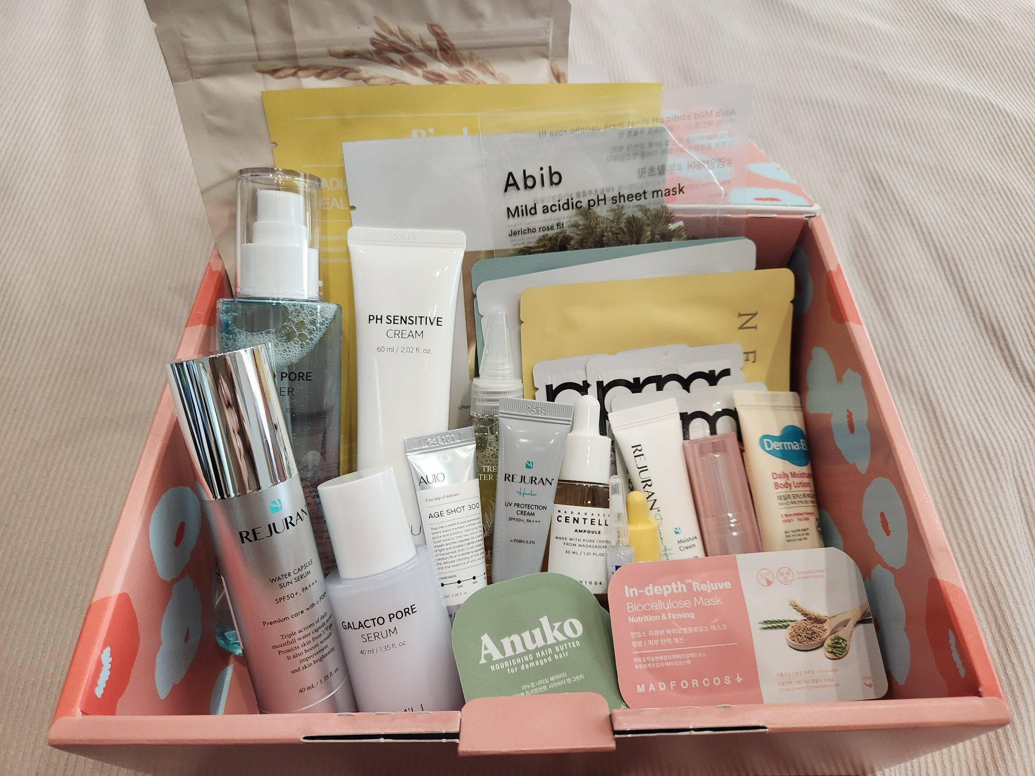 ラヴィング・ユーティントリップバーム/MACQUEEN NEWYORK/リップティントを使ったクチコミ（1枚目）