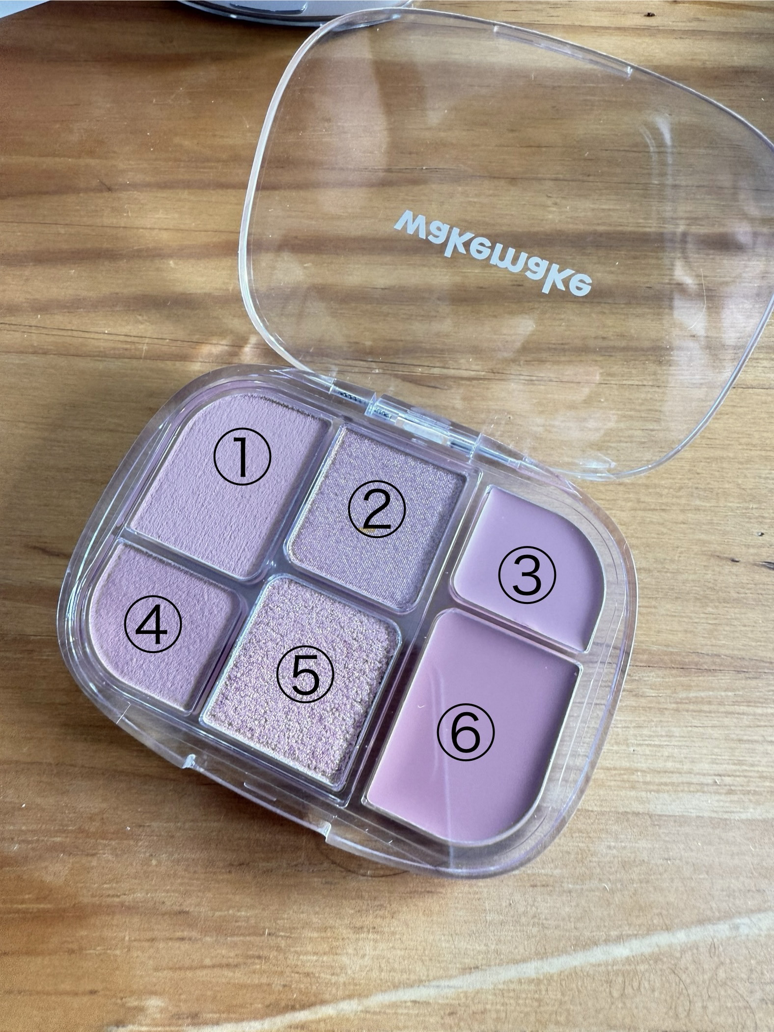 ソフトシアーマルチパレット/wakemake/アイシャドウパレットを使ったクチコミ（2枚目）