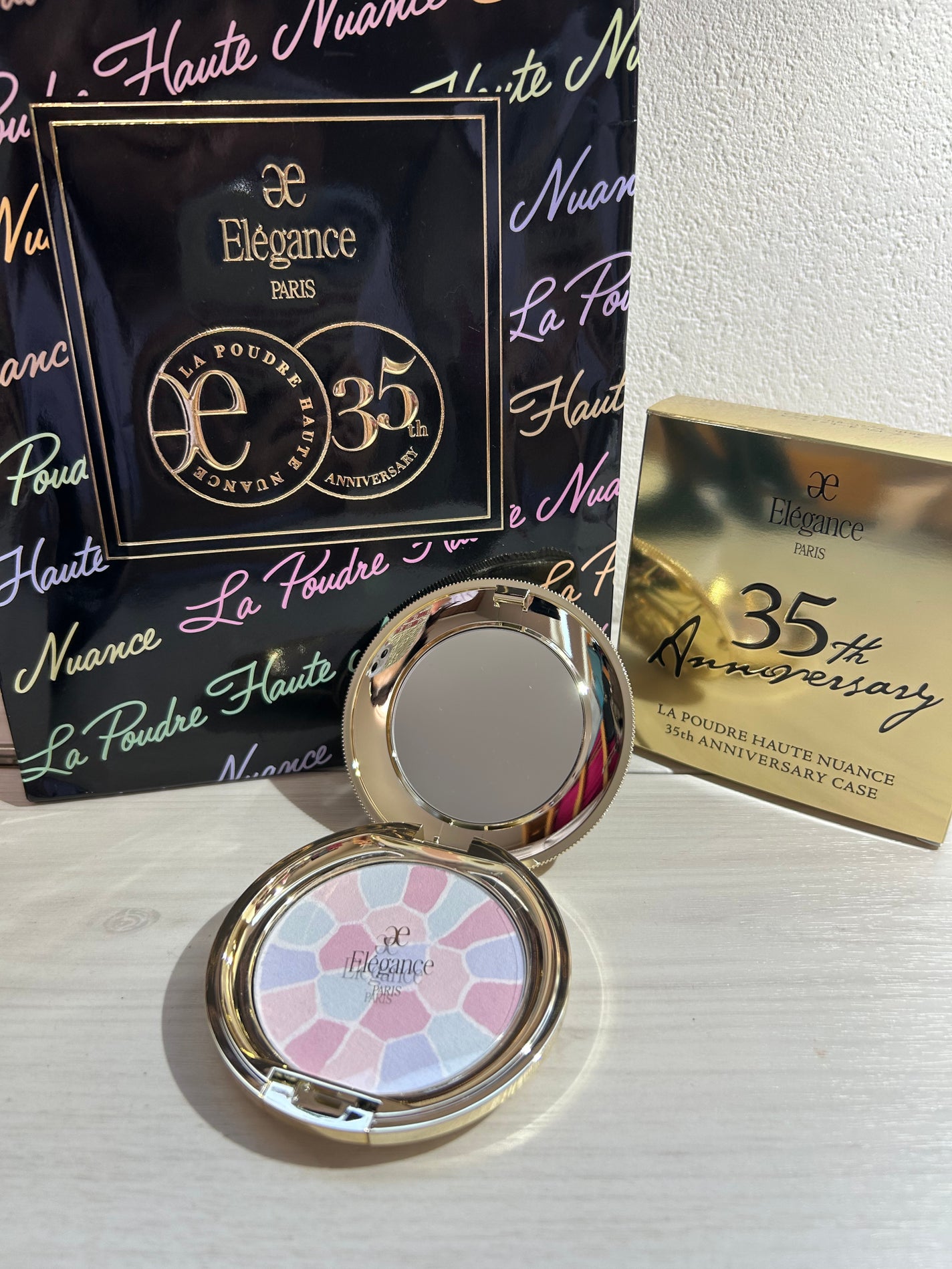 ラ プードル オートニュアンス/Elégance/プレストパウダーを使ったクチコミ(1枚目)