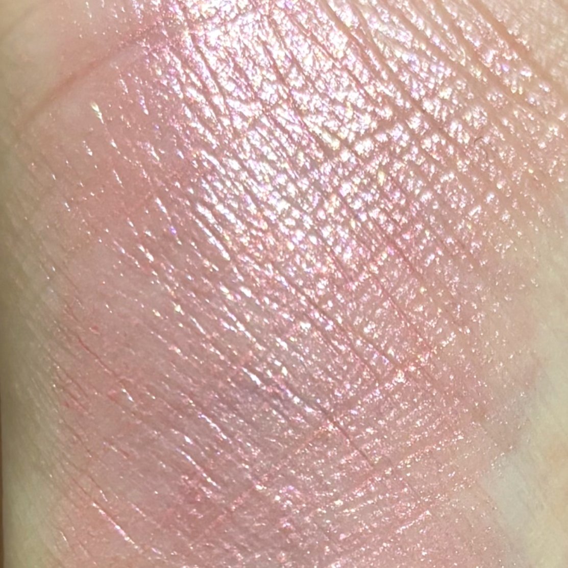 ディオールスキン フォーエヴァー グロウ マキシマイザー/Dior/ハイライトを使ったクチコミ（3枚目）