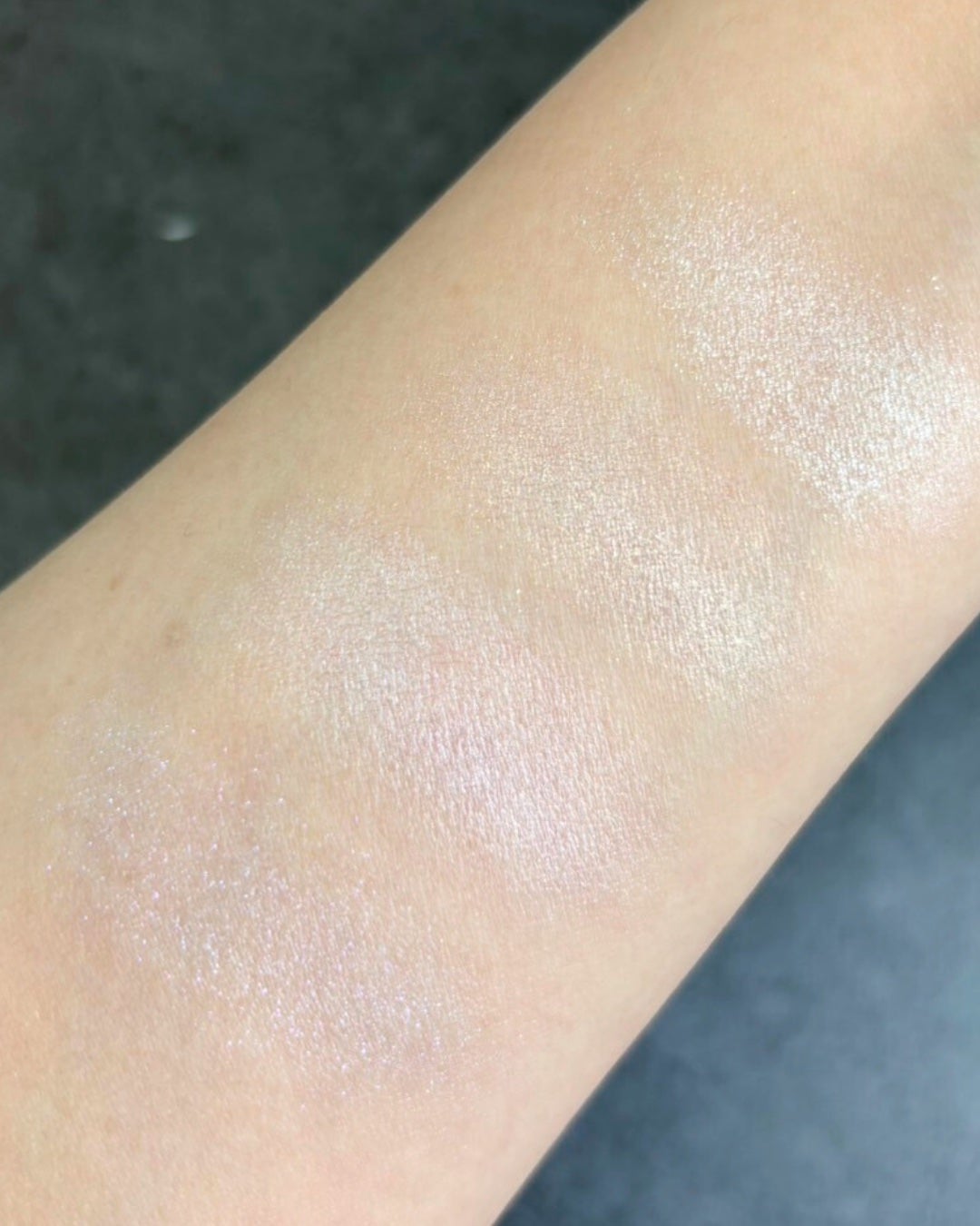 ディオール バックステージ フェイス グロウ パレット/Dior/ハイライトを使ったクチコミ(3枚目)