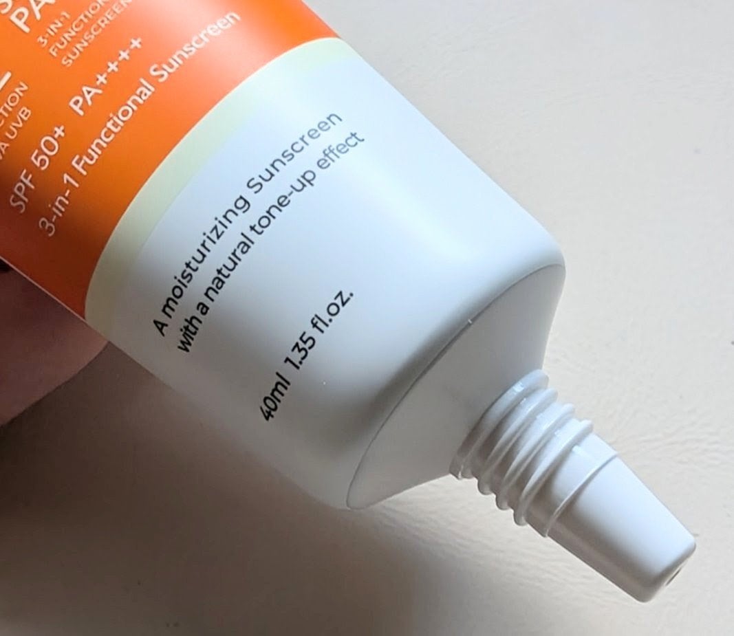 PDRNデューイートーンアップサンスクリーン/Genabelle/日焼け止めミルクを使ったクチコミ(2枚目)