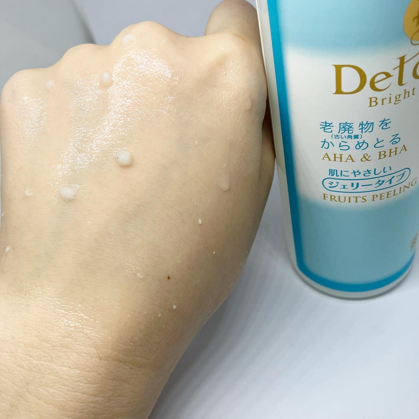 DETクリア ブライト&ピール ピーリングジェリー<無香料タイプ>/Detclear/ピーリングを使ったクチコミ(3枚目)