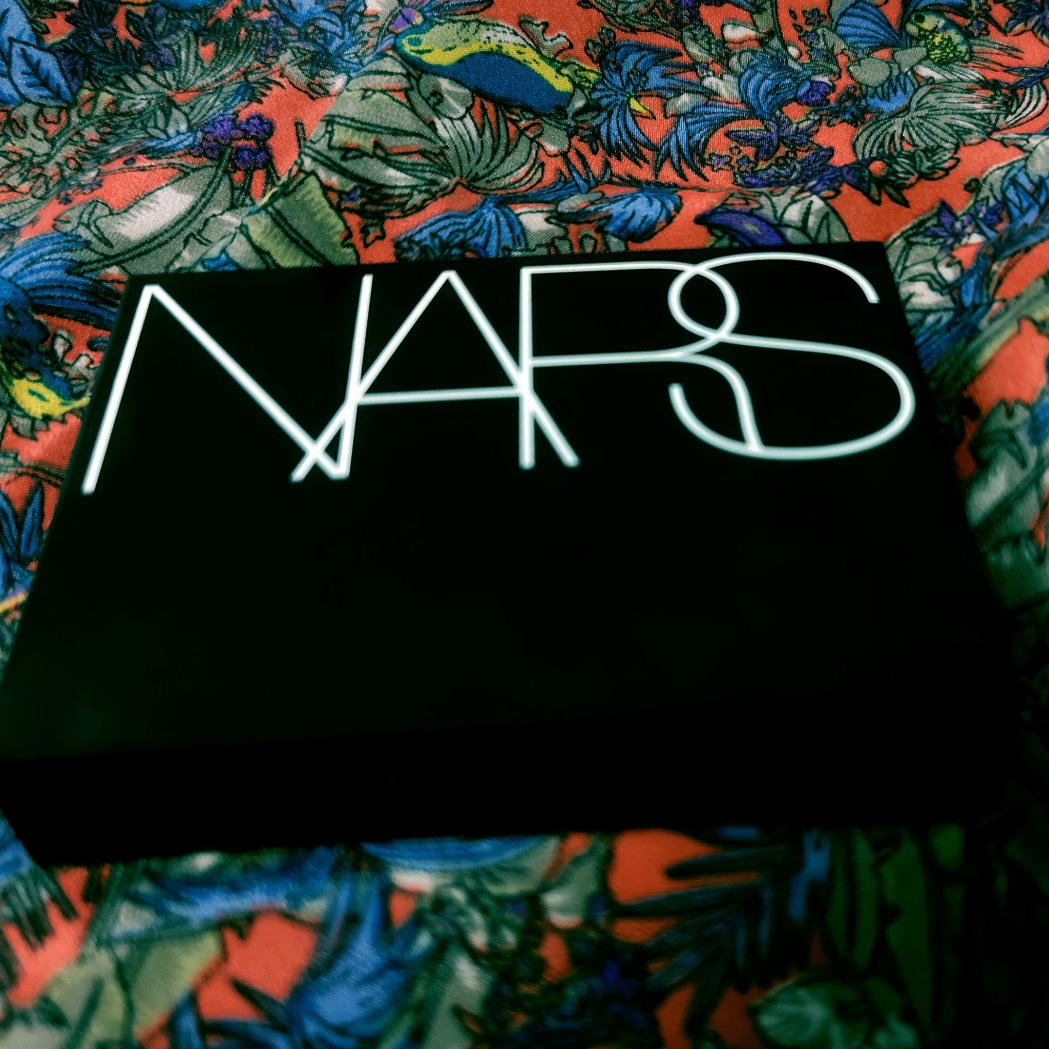 ライトリフレクティング プリズマティックパウダー/NARS/プレストパウダーを使ったクチコミ（1枚目）