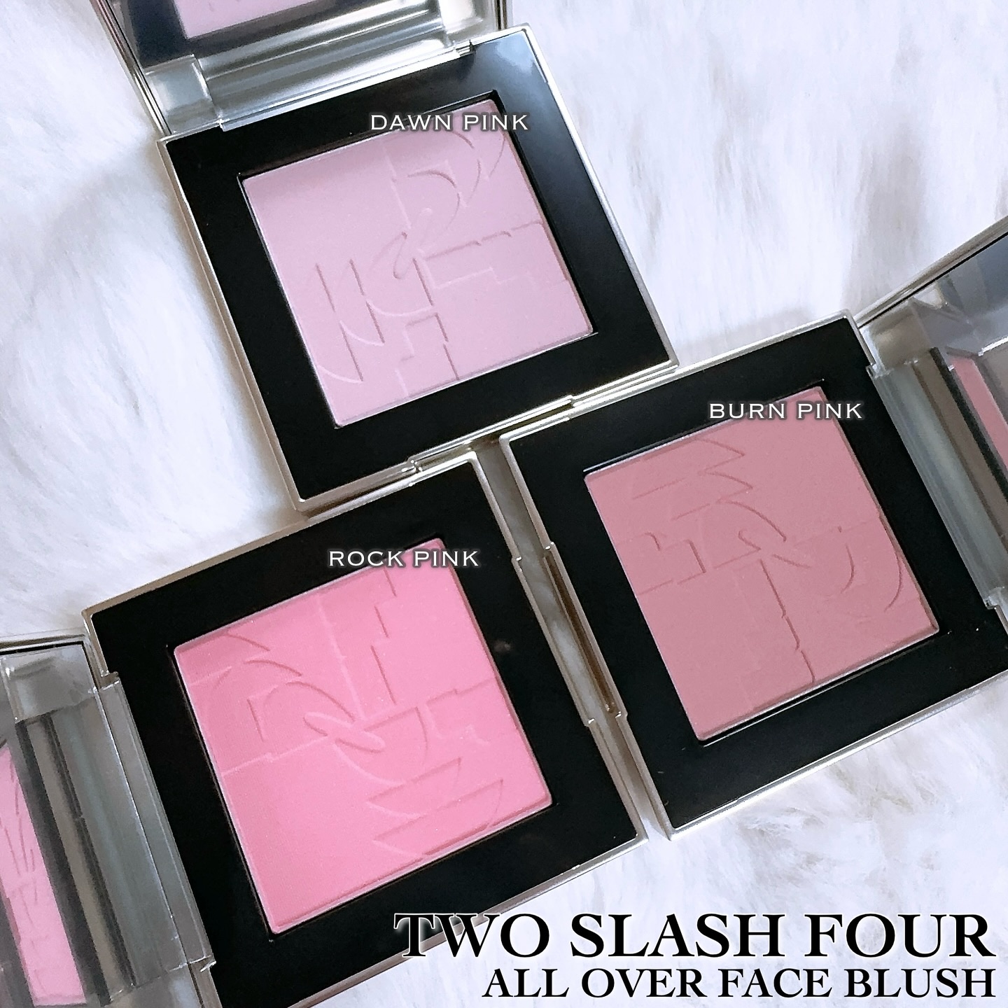 ☆オールドチーク　2連パーテーション☆ 新色レビュー】オールオーバーフェイスブラッシュ｜TWO SLASH