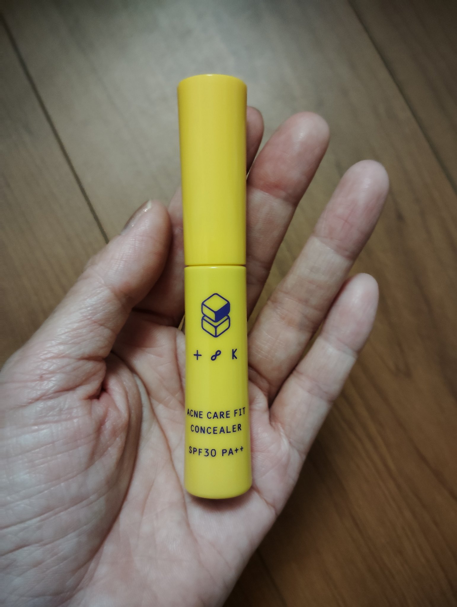 アクネケアフィットコンシーラー 10 ライトベージュ/t8k/リキッドコンシーラーを使ったクチコミ（1枚目）