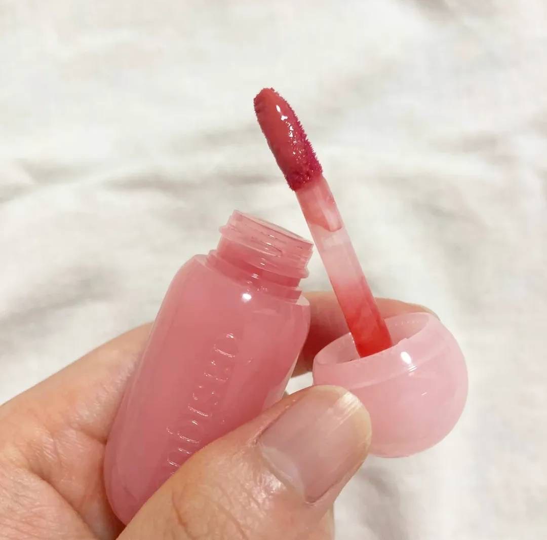 ジューシーデューイグロウティント/dasique/リップティントを使ったクチコミ（3枚目）