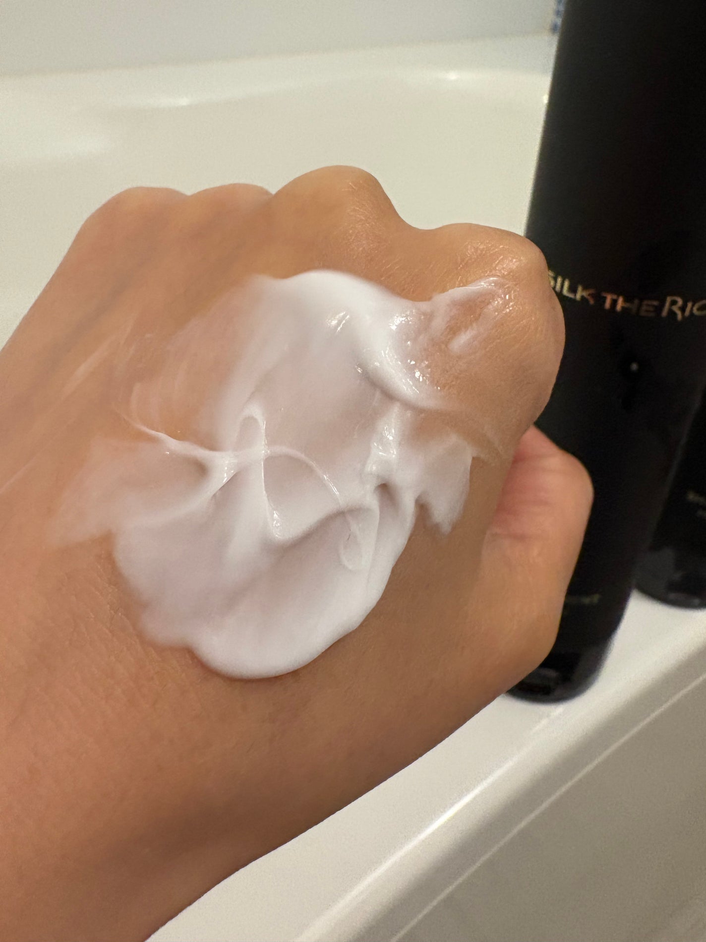 シルクザリッチ【スカルプ&リペア】《ムードナイトムスクの香り》/SILK THE RICH/市販シャンプーを使ったクチコミ(4枚目)