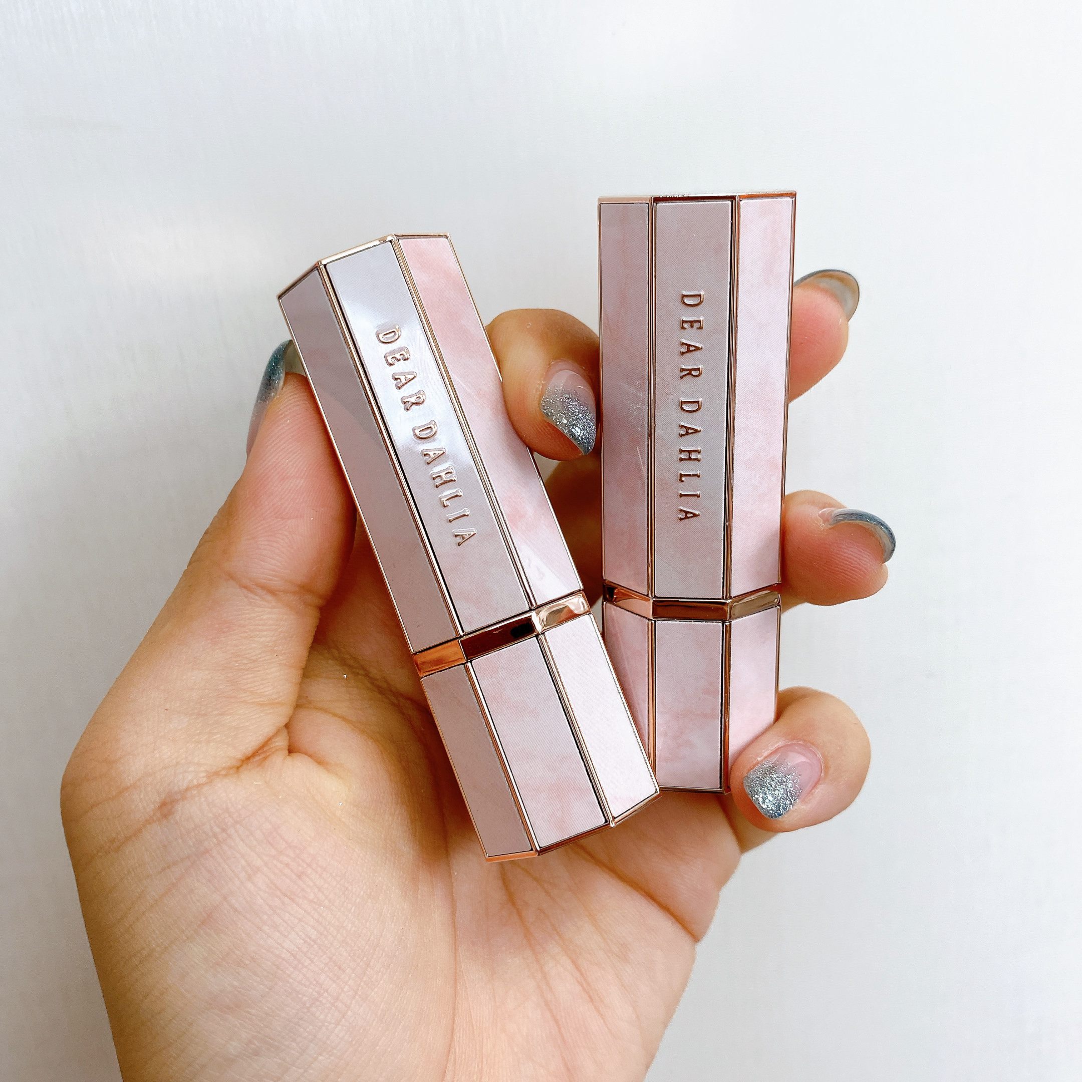 リップ パラダイスセンシュアルリップグロウ G101 ダイアナ/DEAR DAHLIA/口紅を使ったクチコミ（2枚目）