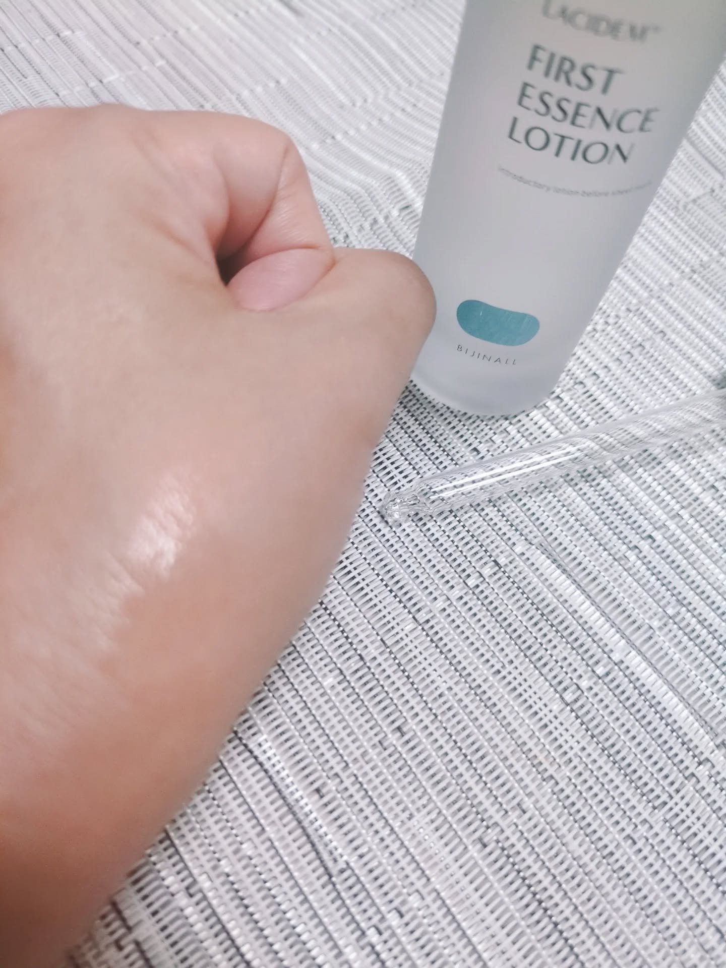 シートマスク前の導入化粧液/LACIDEM /ブースター・導入液を使ったクチコミ（2枚目）