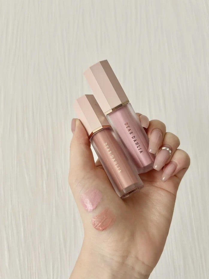 ペタルドロップリキッドブラッシャー/DEAR DAHLIA/リキッドチークを使ったクチコミ(1枚目)