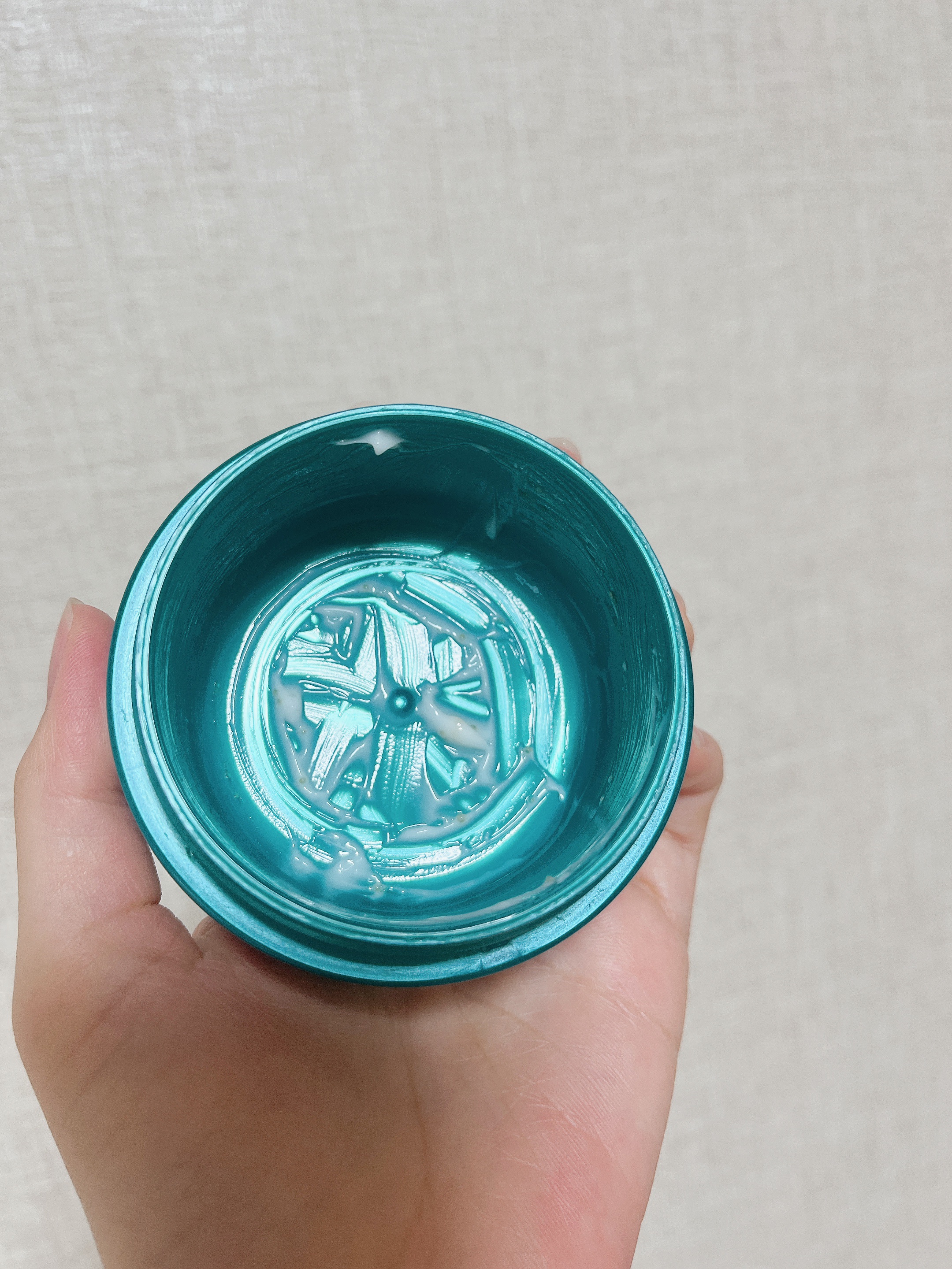 ビューティーチャージ ナイトスペリア/アトリックス/ハンドクリームを使ったクチコミ（2枚目）