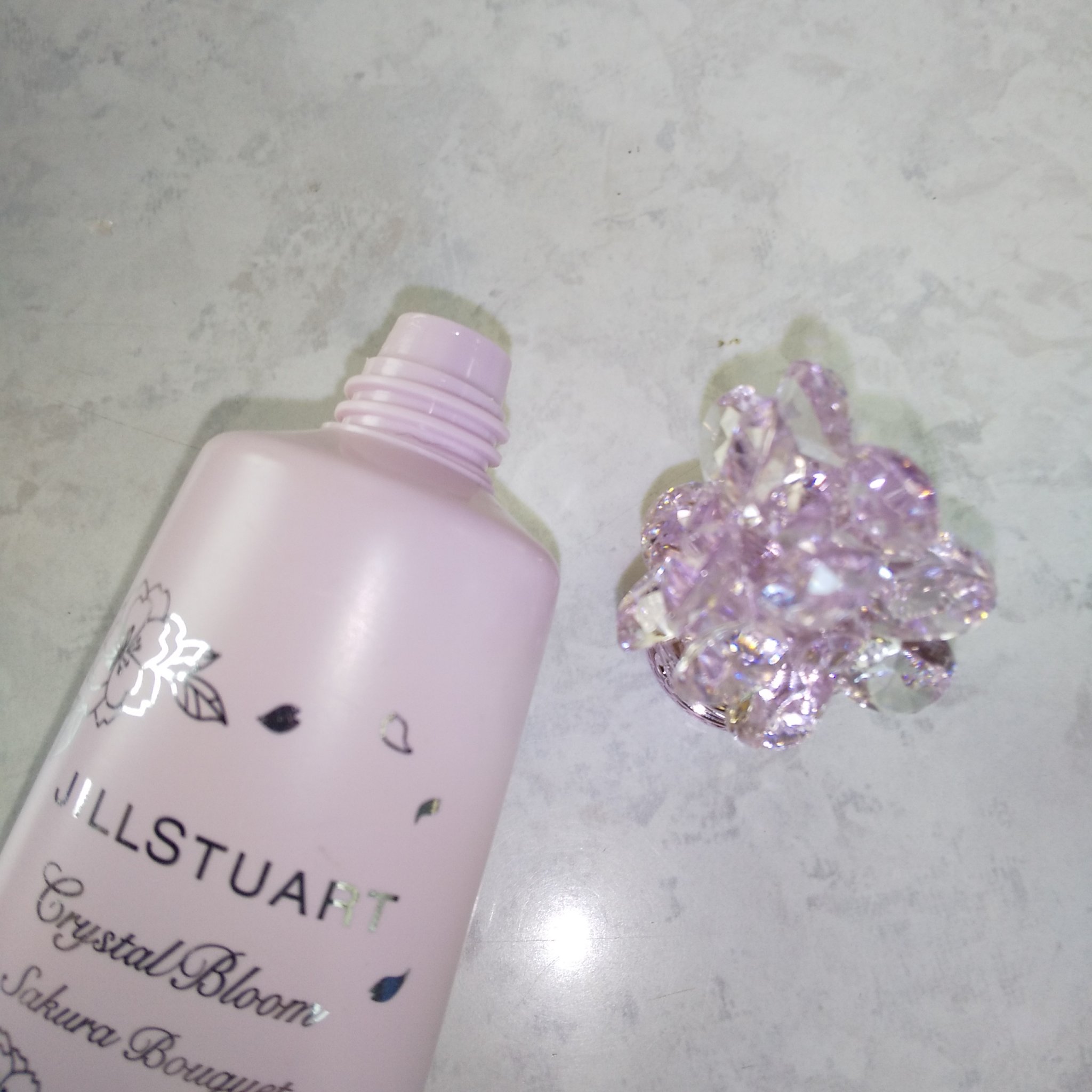 クリスタルブルーム　サクラブーケ　パフュームド ハンドクリーム /JILL STUART/ハンドクリームを使ったクチコミ（1枚目）