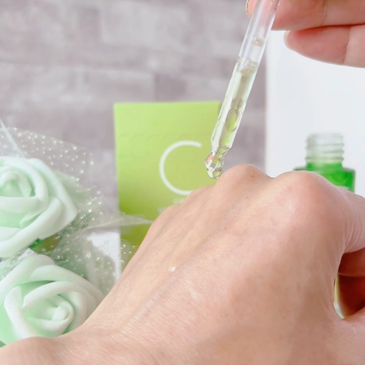 アリウル グリーンビタミンC トーニングセラム(アンプル)/Ariul/美容液を使ったクチコミ(6枚目)