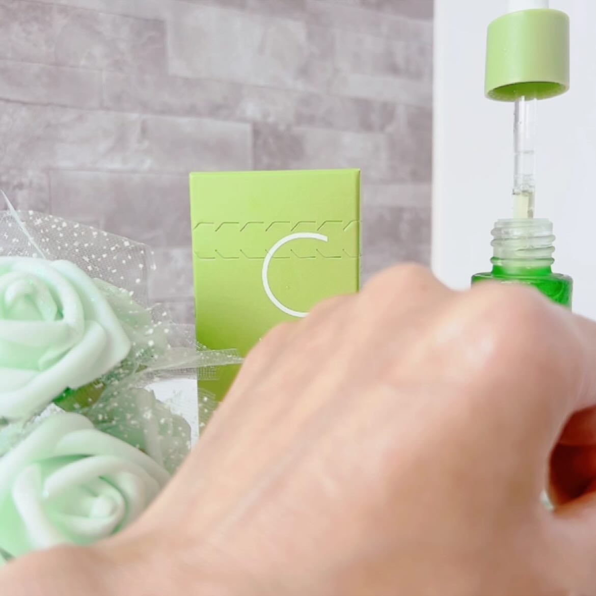 アリウル グリーンビタミンC トーニングセラム(アンプル)/Ariul/美容液を使ったクチコミ(7枚目)