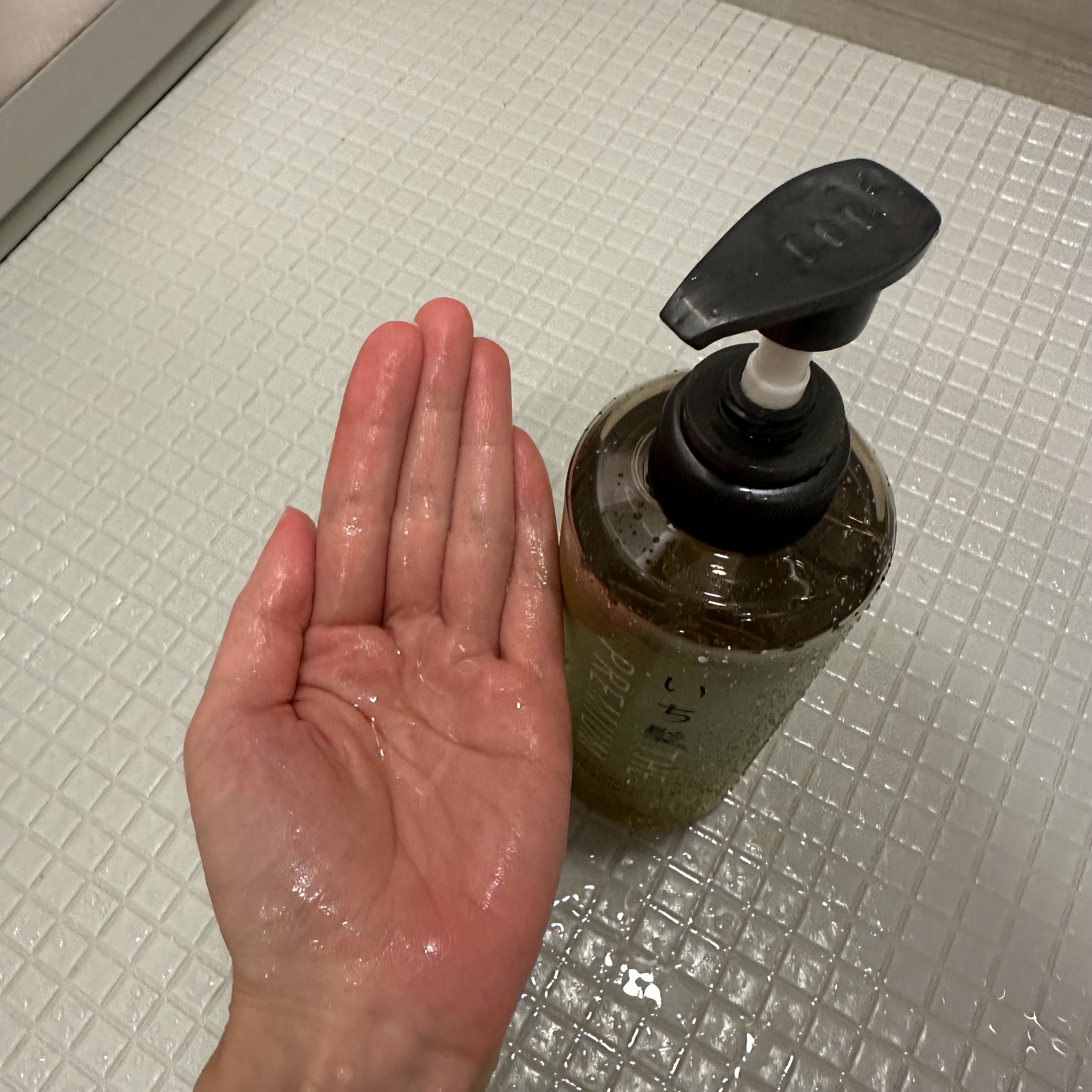 THE PREMIUM エクストラダメージケアシャンプー／トリートメント（シャイニーモイスト）/いち髪/市販シャンプーを使ったクチコミ（2枚目）