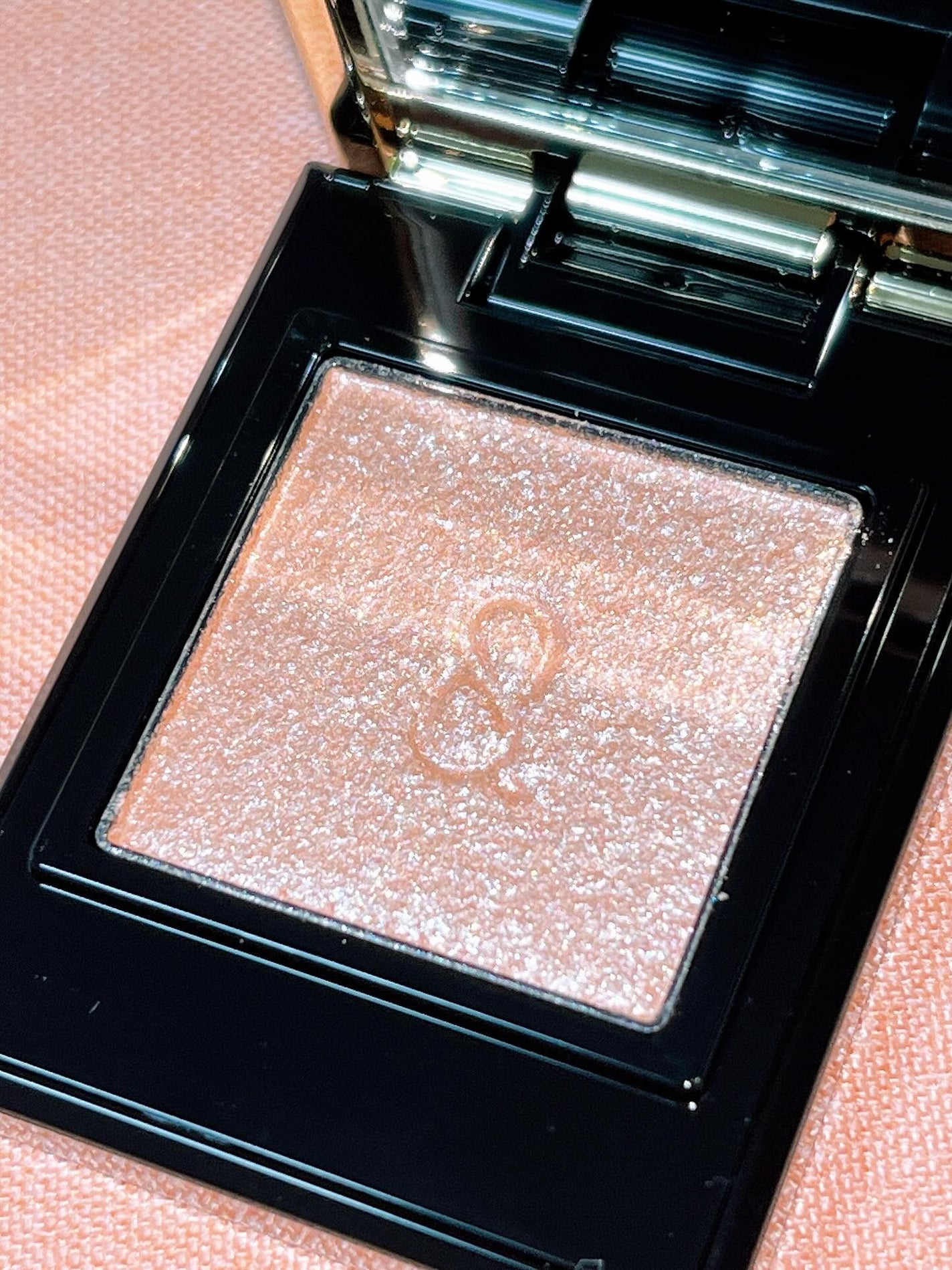 SUQQU モノ ルック アイズ/SUQQU/単色アイシャドウを使ったクチコミ(2枚目)