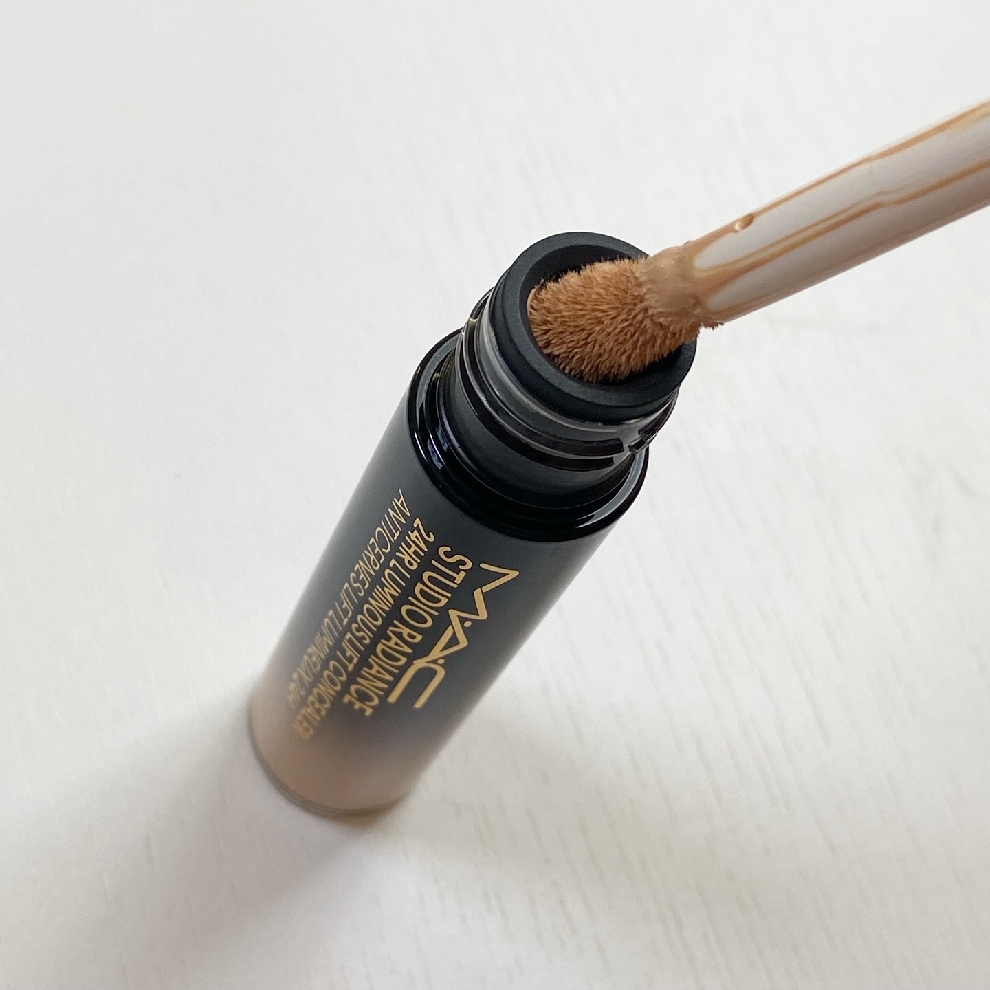 スタジオ ラディアンス 24 ルミナス コンシーラー/M・A・C/リキッドコンシーラーを使ったクチコミ（3枚目）