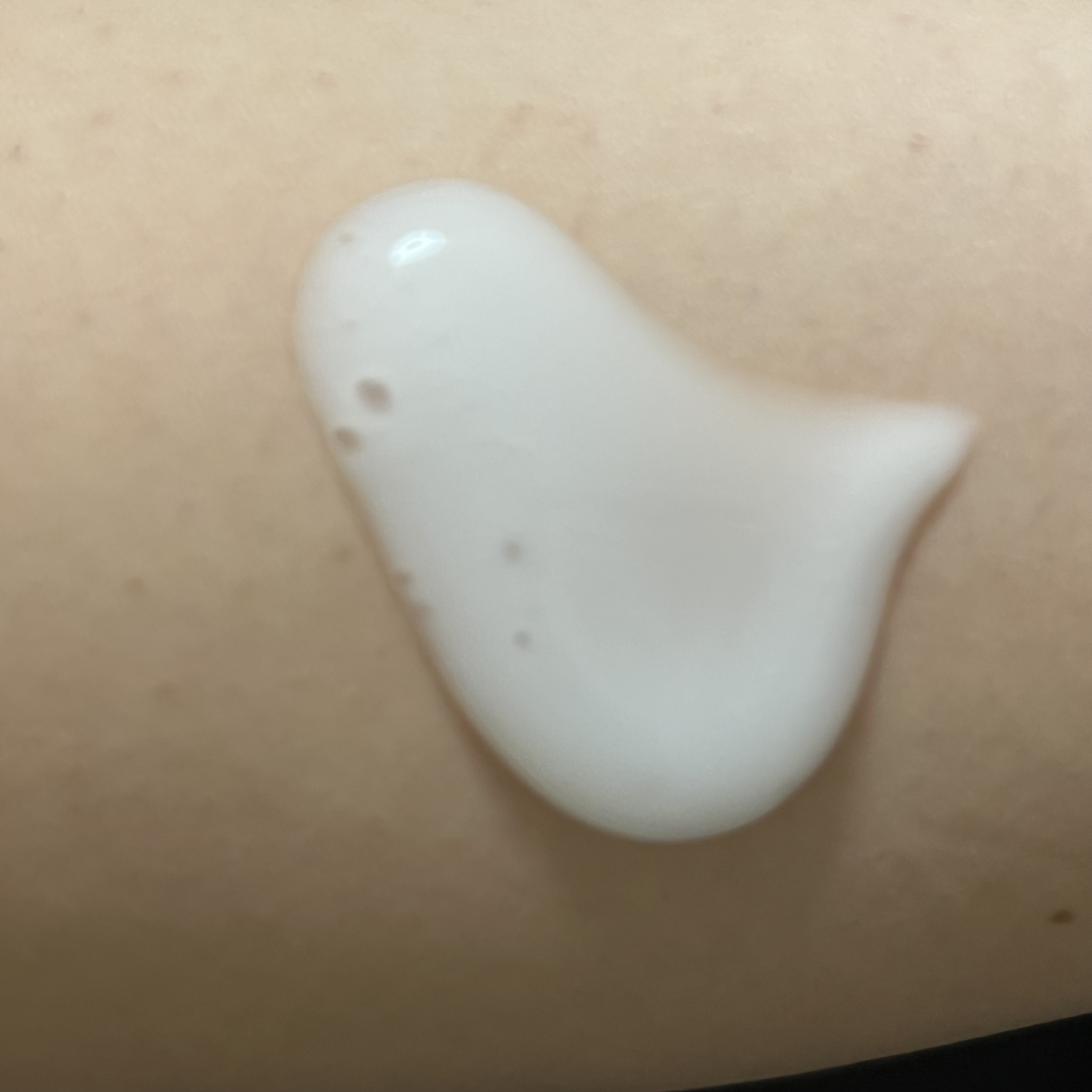 弱酸性ボディミルク 無香料/matsukiyo/ボディミルクを使ったクチコミ（2枚目）