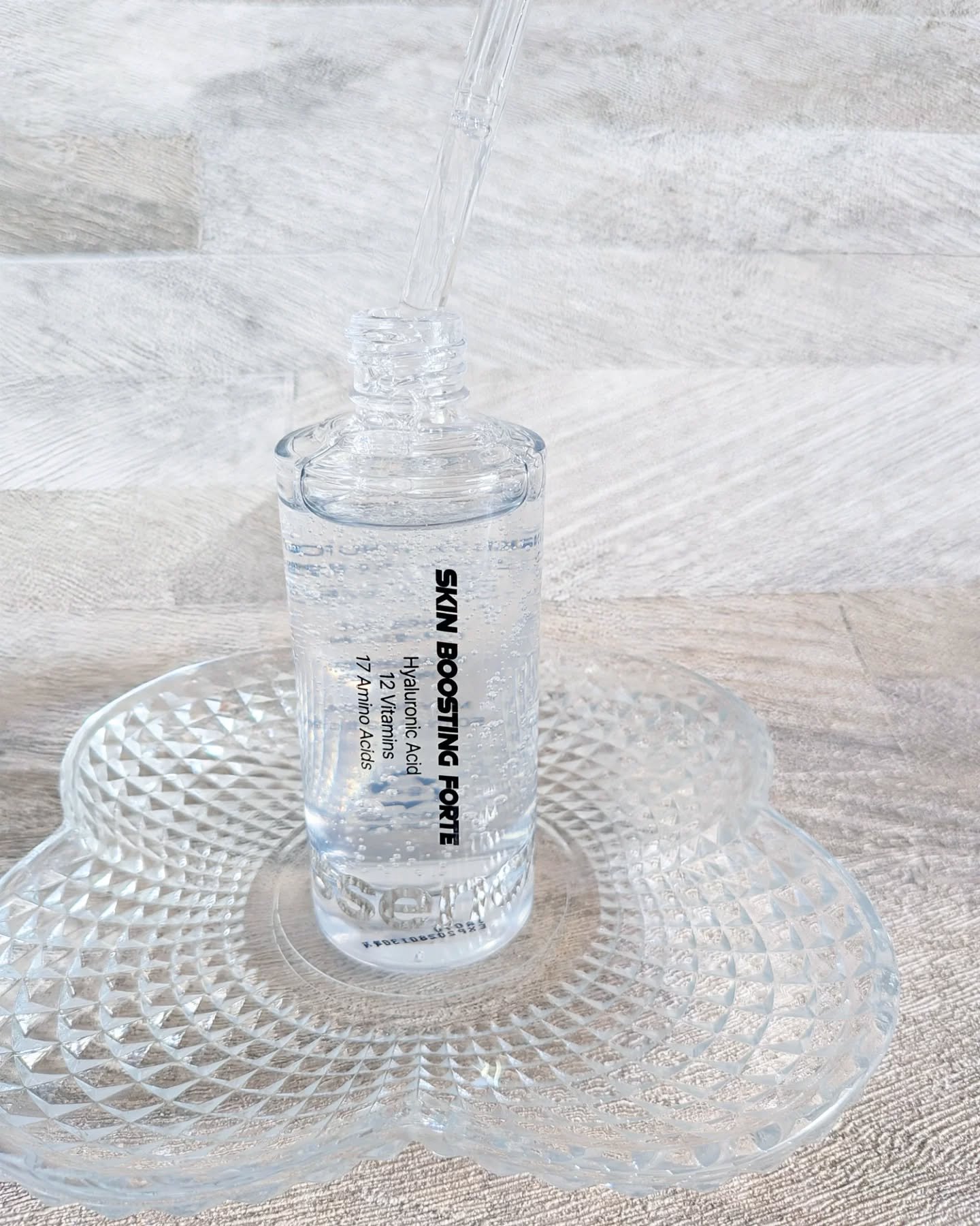 スキンブースティングフォルテセラム/essenciel/美容液を使ったクチコミ（2枚目）