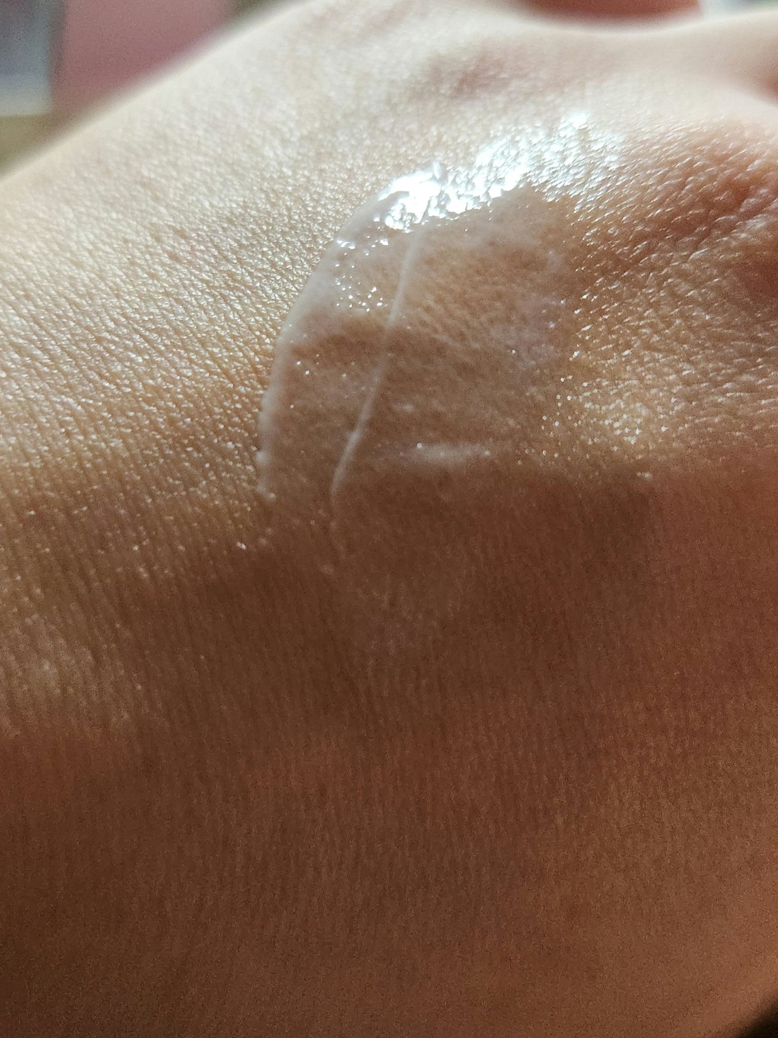 ヨル スキン オーバーナイトジェルクリーム クリア/YOLU/フェイスクリームを使ったクチコミ（2枚目）