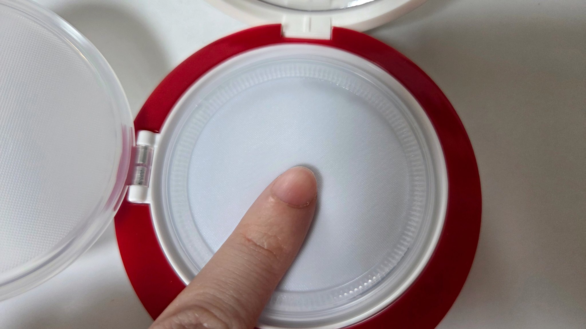 ビーベルベット セバムカットクッション/espoir/プレストパウダーを使ったクチコミ（2枚目）