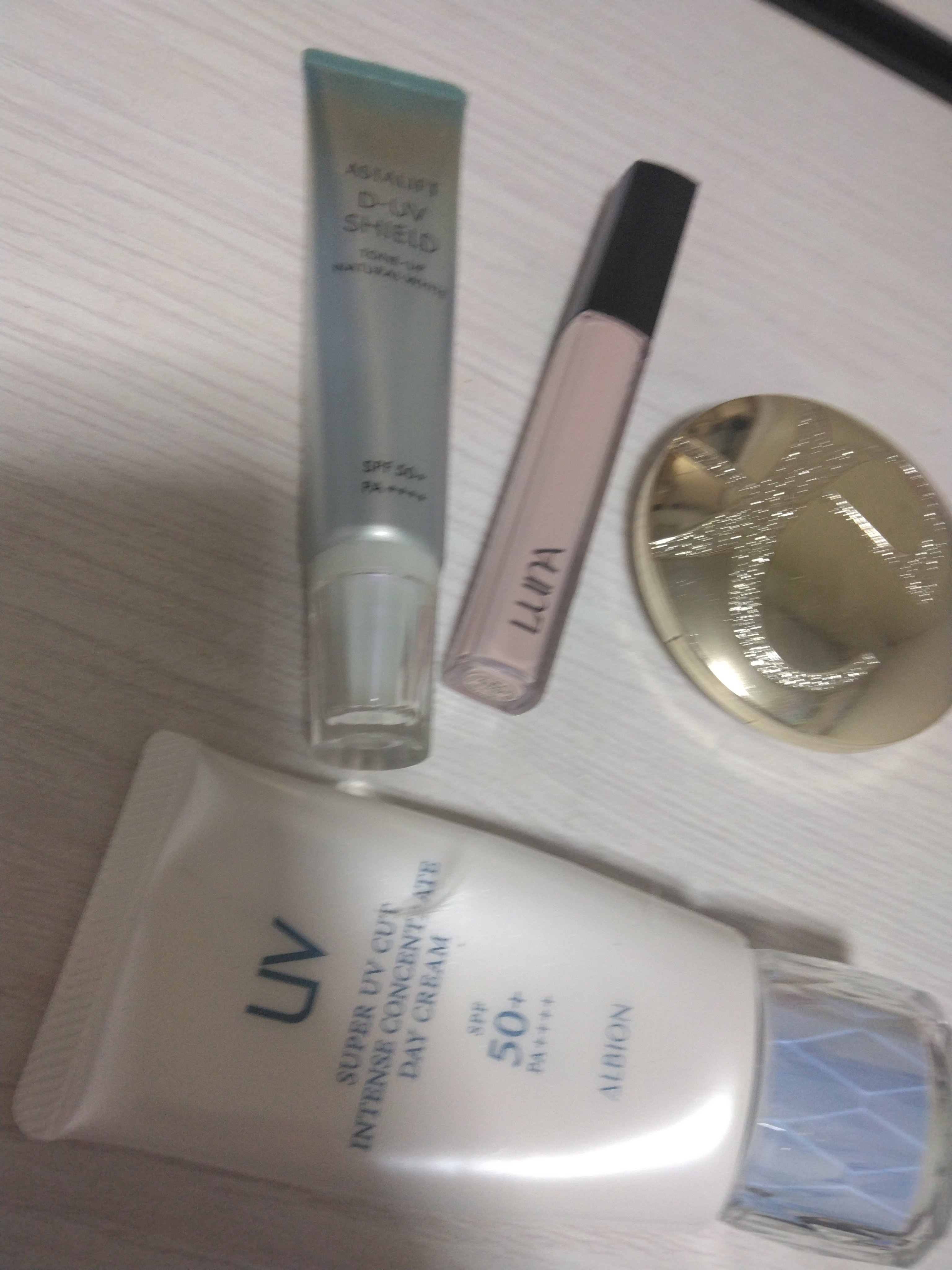 スーパー UV カット インテンスコンセントレート デイクリーム/ALBION/日焼け止めクリームを使ったクチコミ（1枚目）