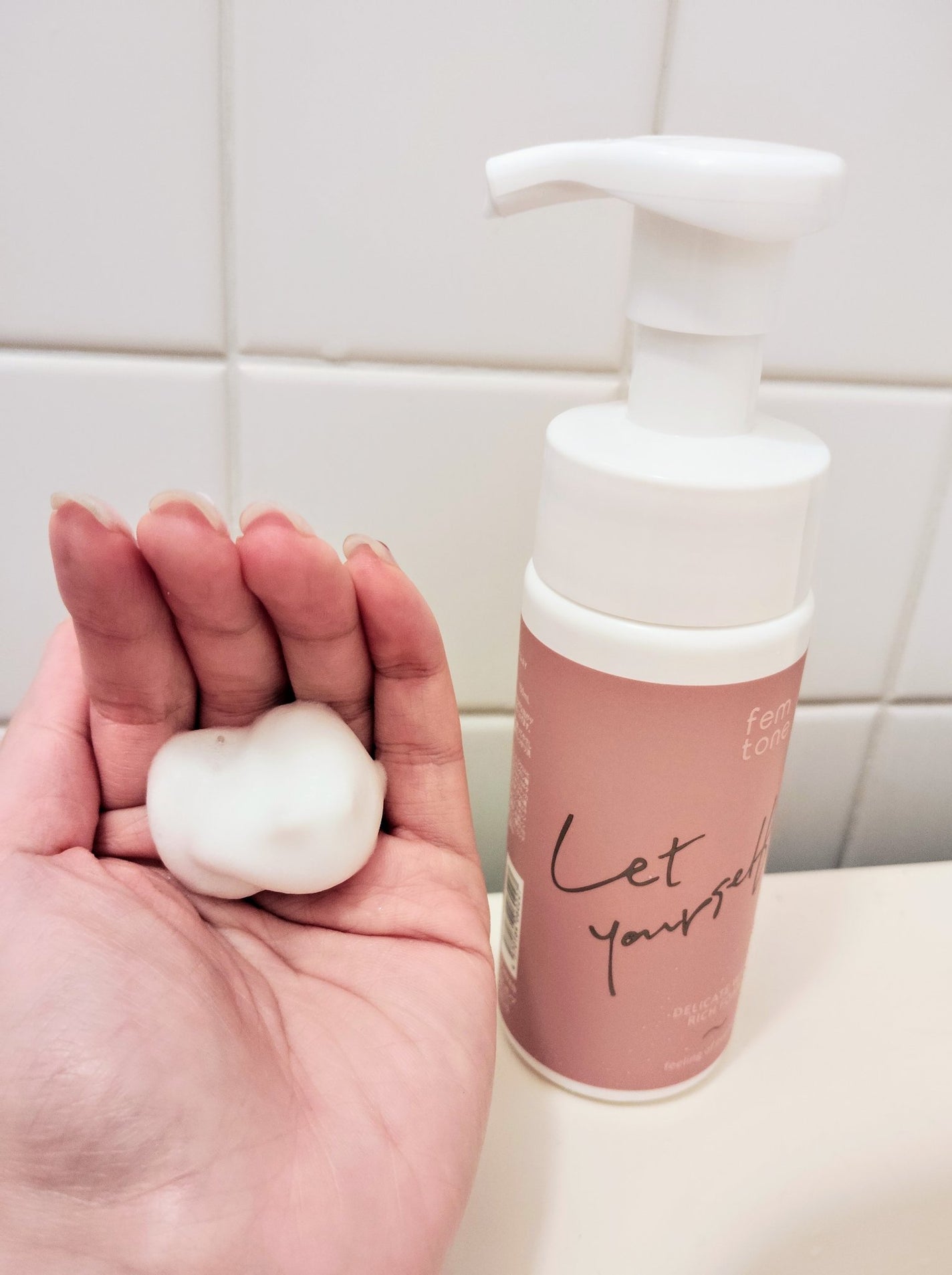 デリケートウォッシュ リッチフォーム/fem tone/デリケートゾーンケアを使ったクチコミ(3枚目)